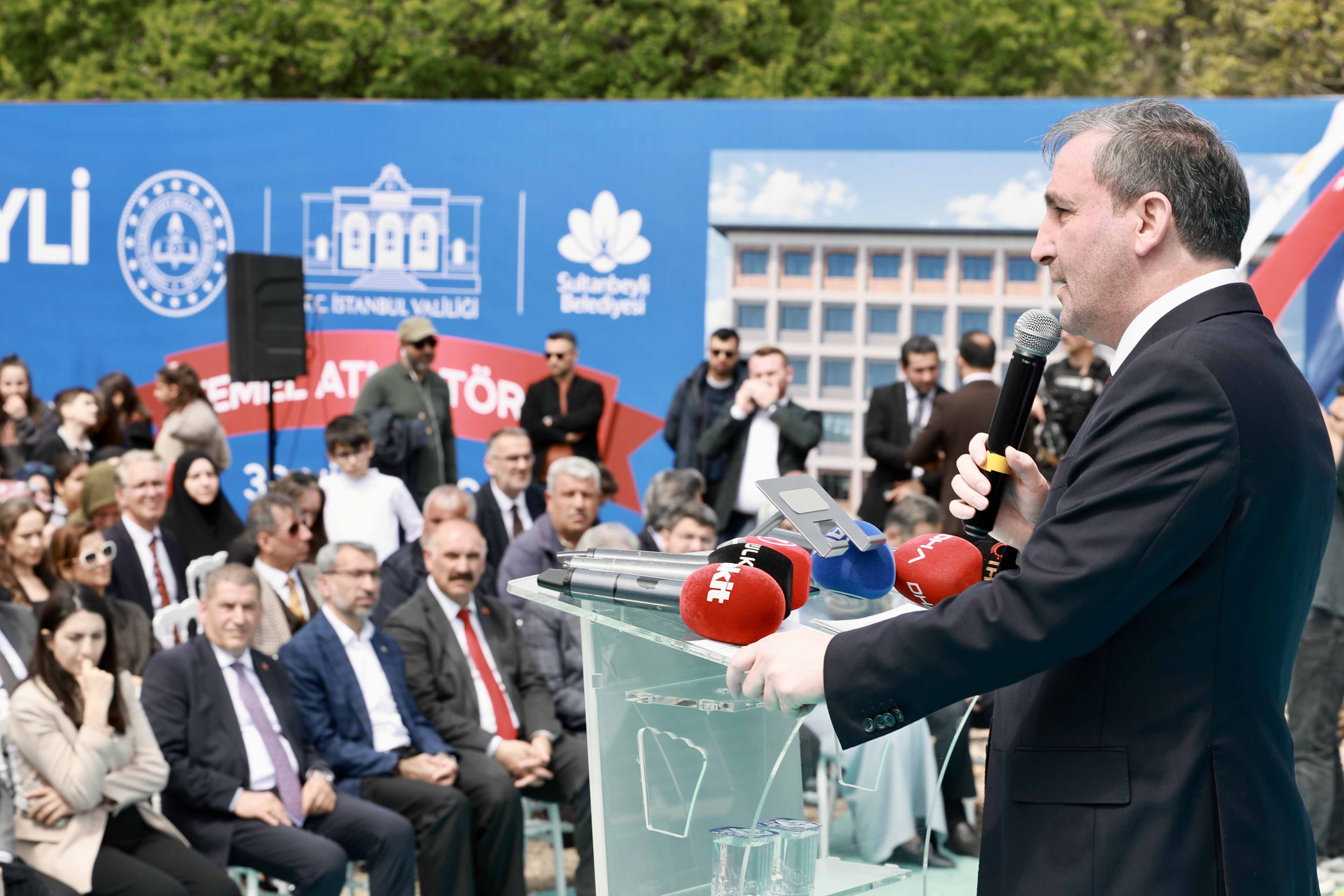 Sultanbeyli okul temeli töreni