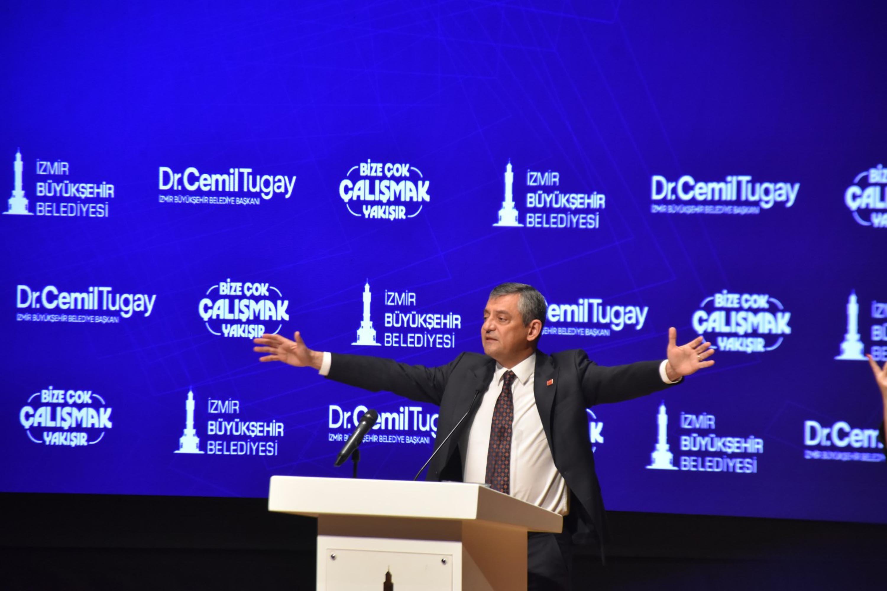 Cemil Tugay ve Özgür Özel