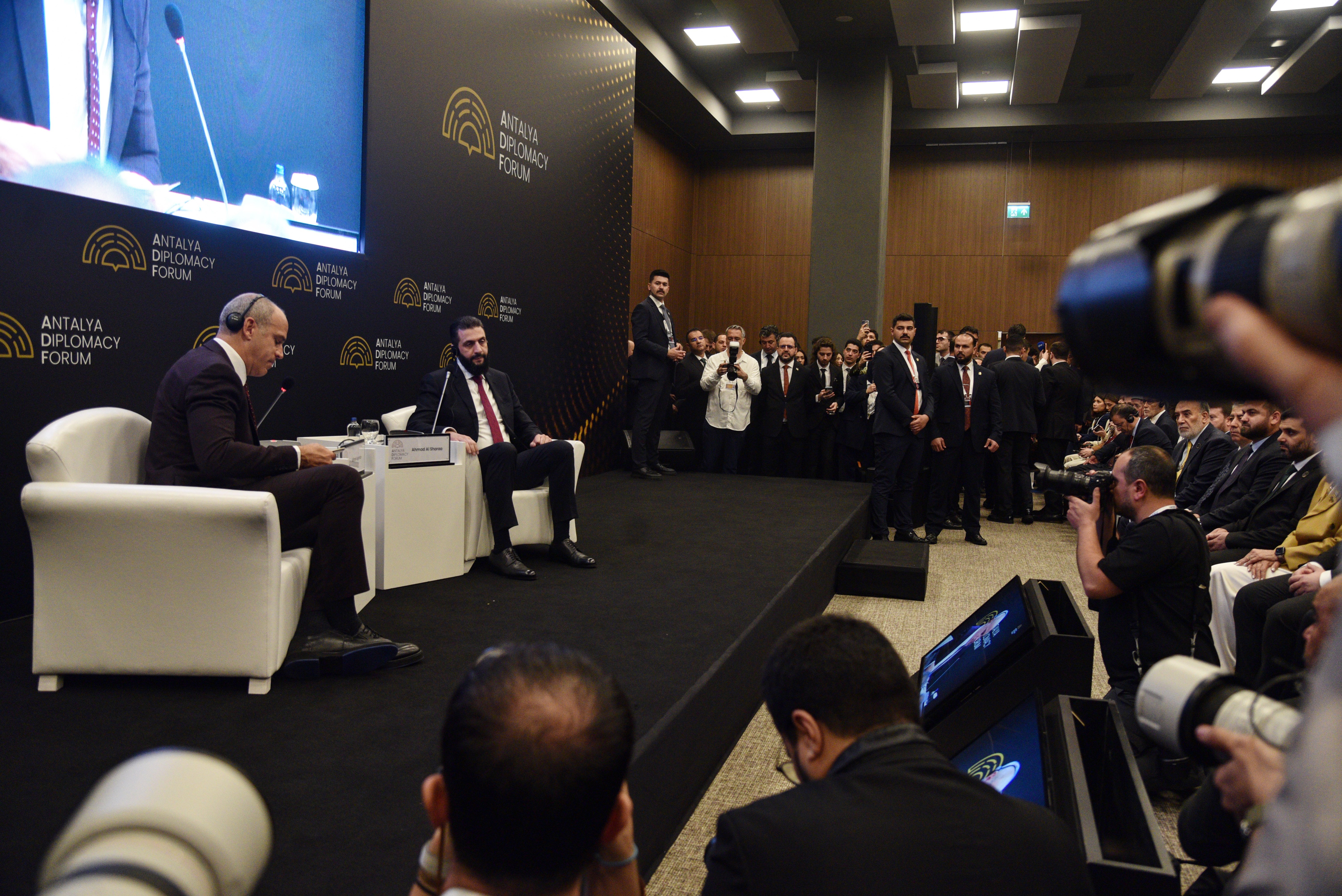 Suriye Cumhurbaşkanı Şara ADF