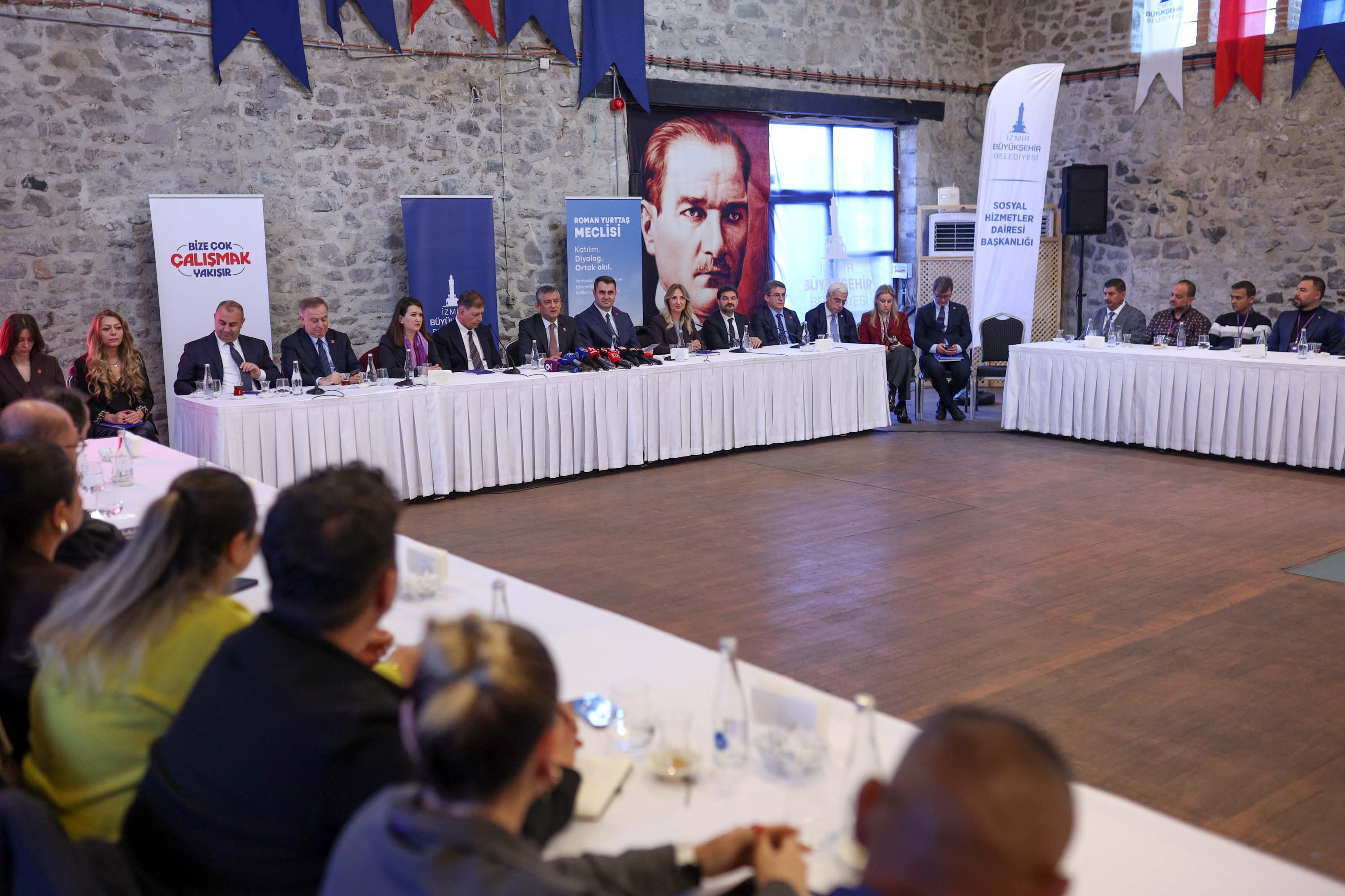 Roman Vatandaşlar Dinliyor