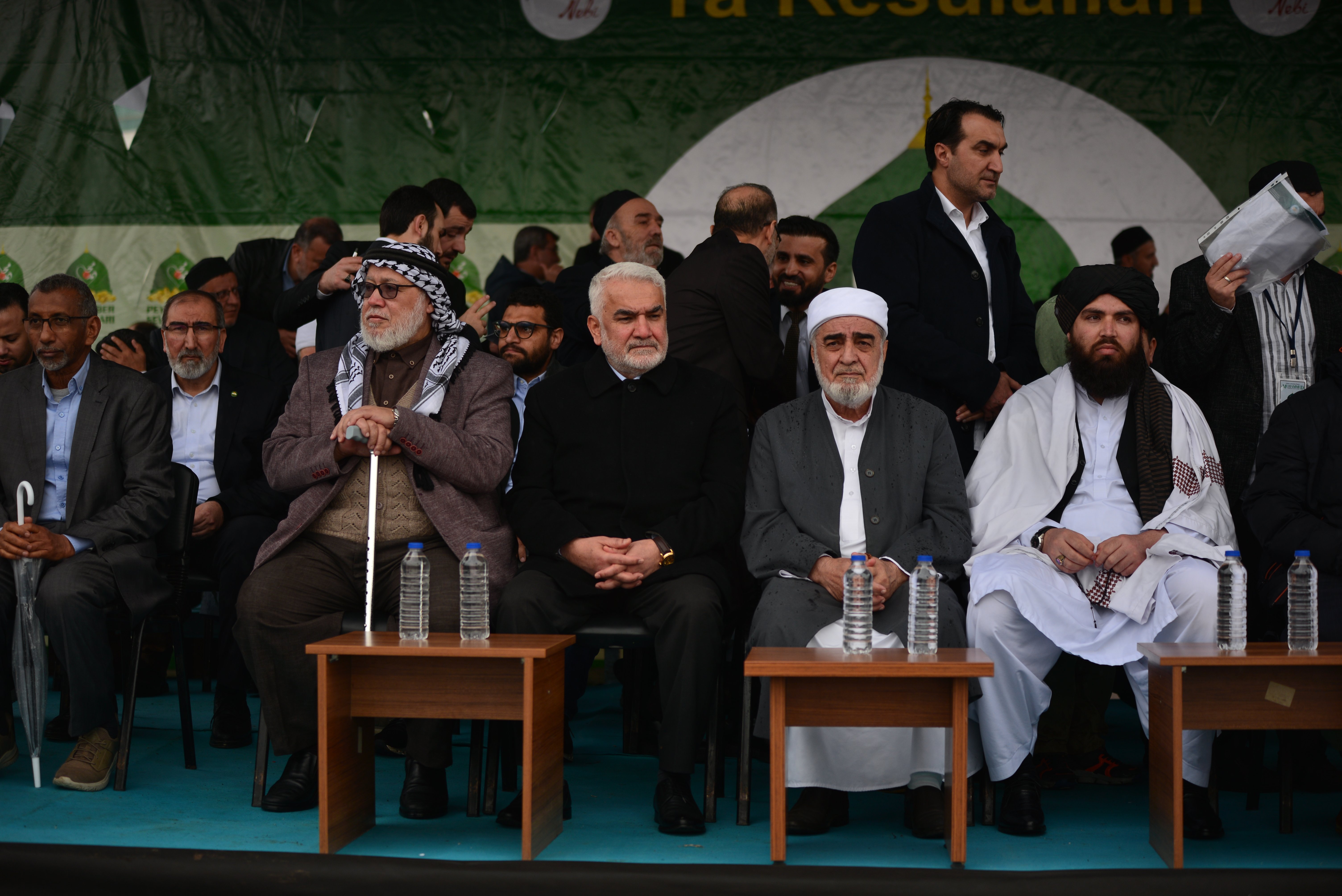 Mevlid-i Nebi programında okunan ilahiler