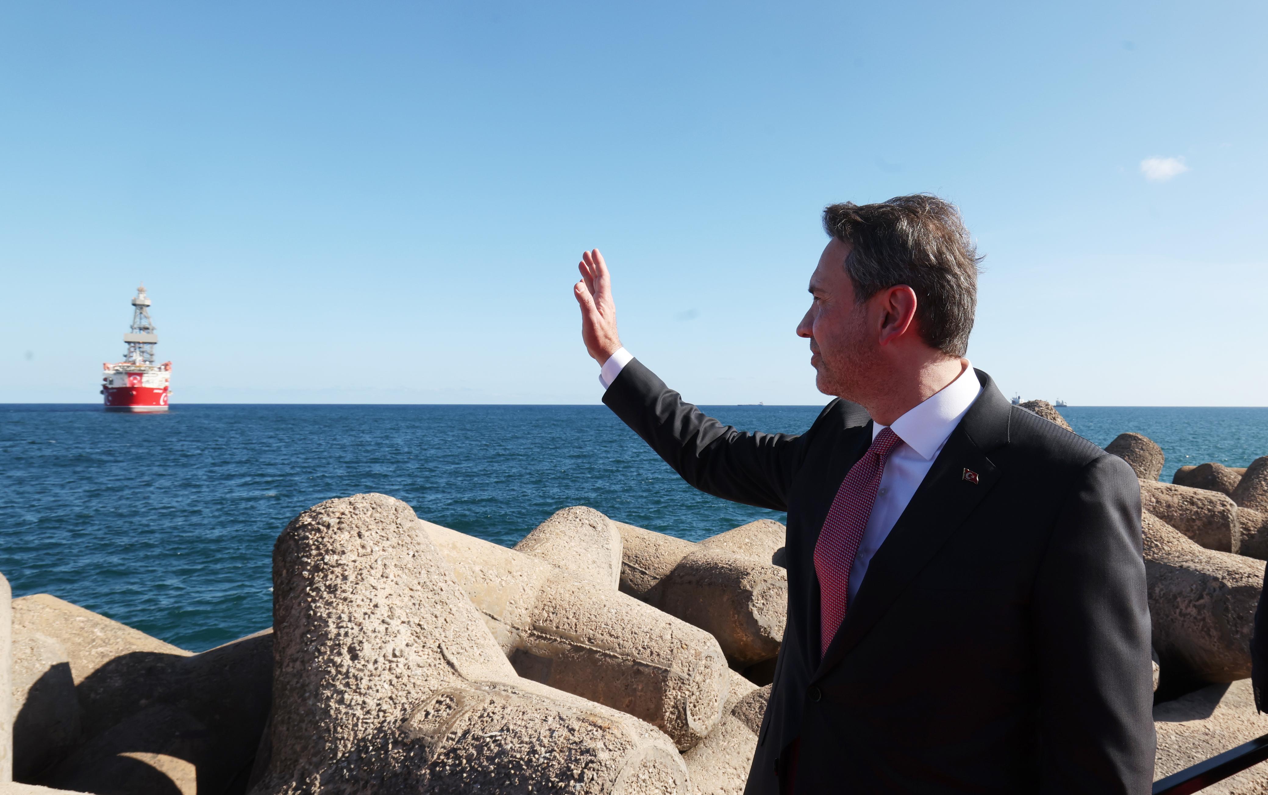 Alparslan Bayraktar Somali Mogadişu Limanı