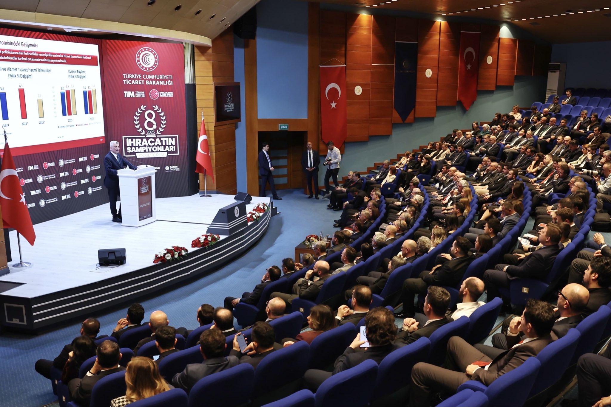 Bakan Bolat ödül töreni