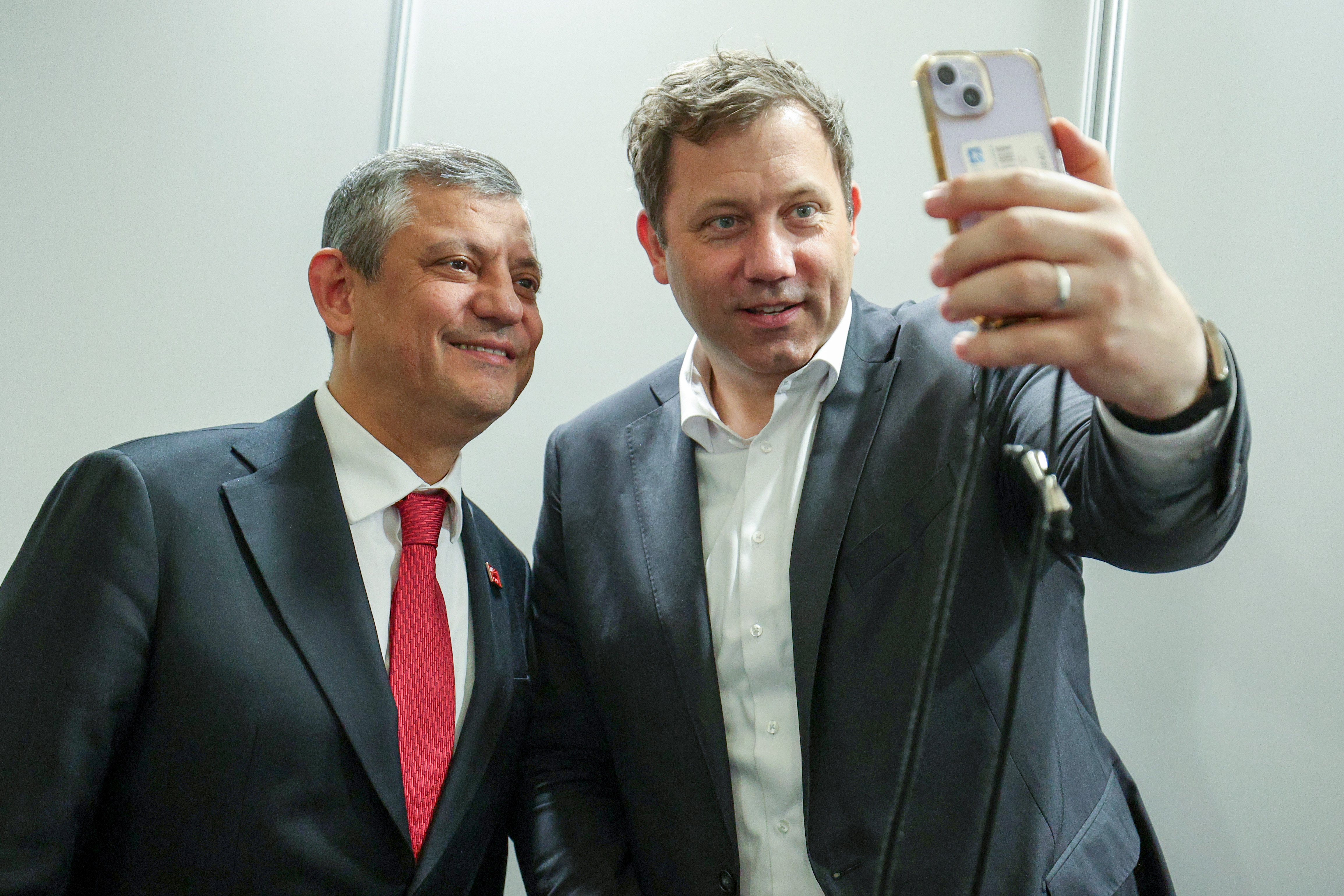 Özgür Özel uluslararası diplomasi