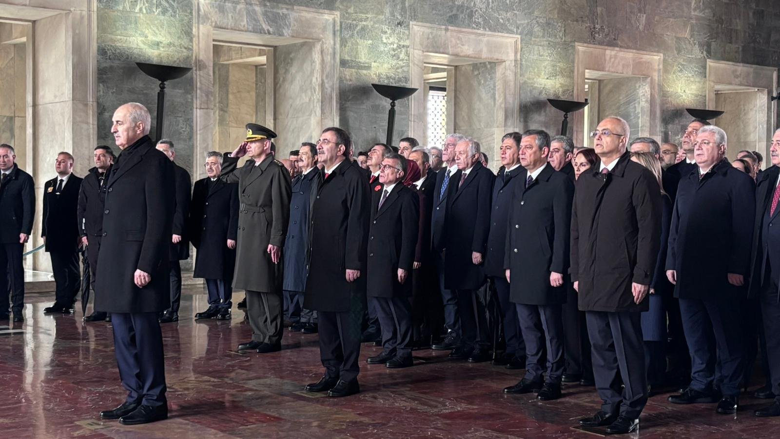 Anıtkabir ziyareti devlet erkanı