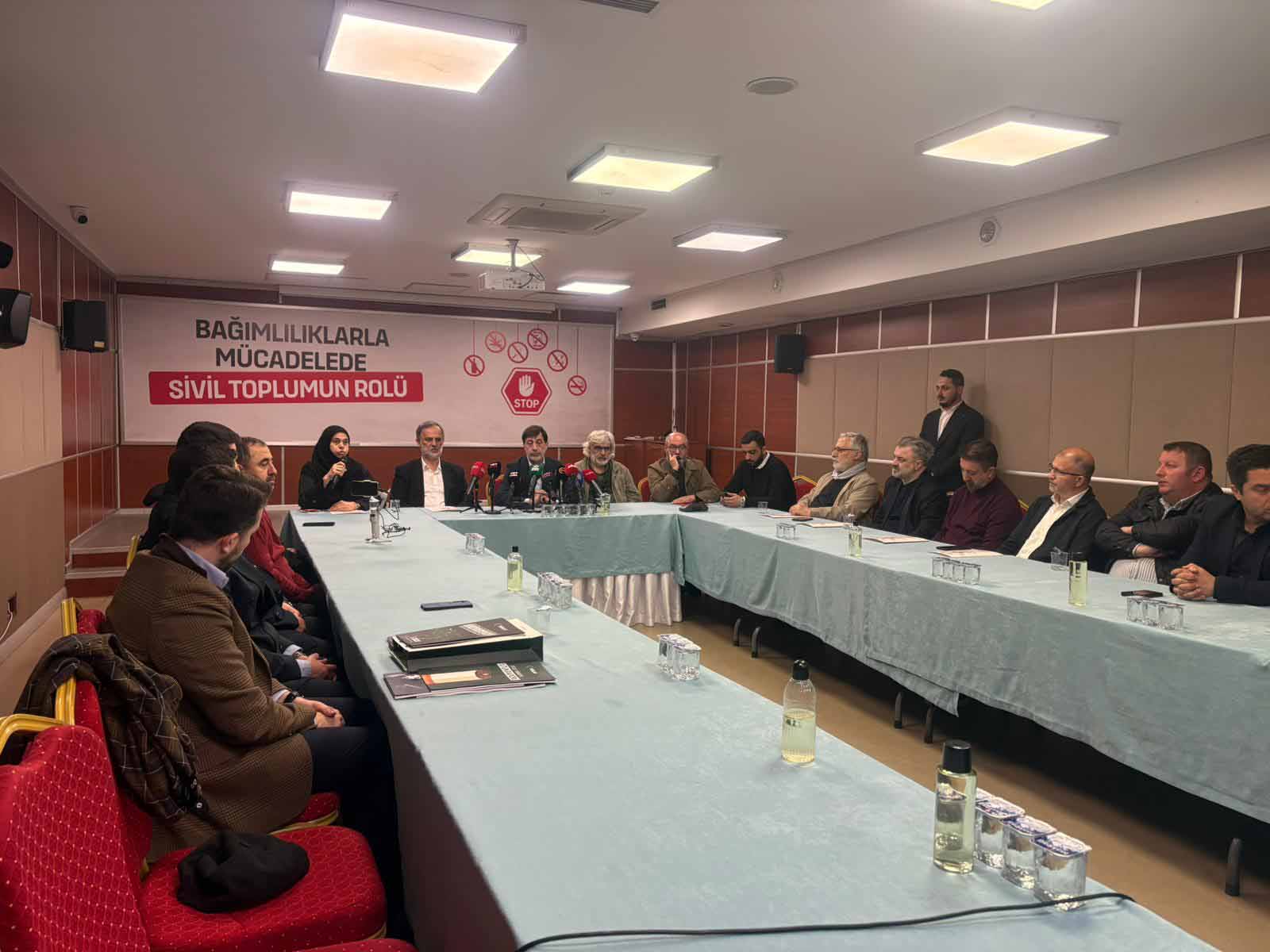 İHH Bağımlılık Raporu Basın Toplantısı