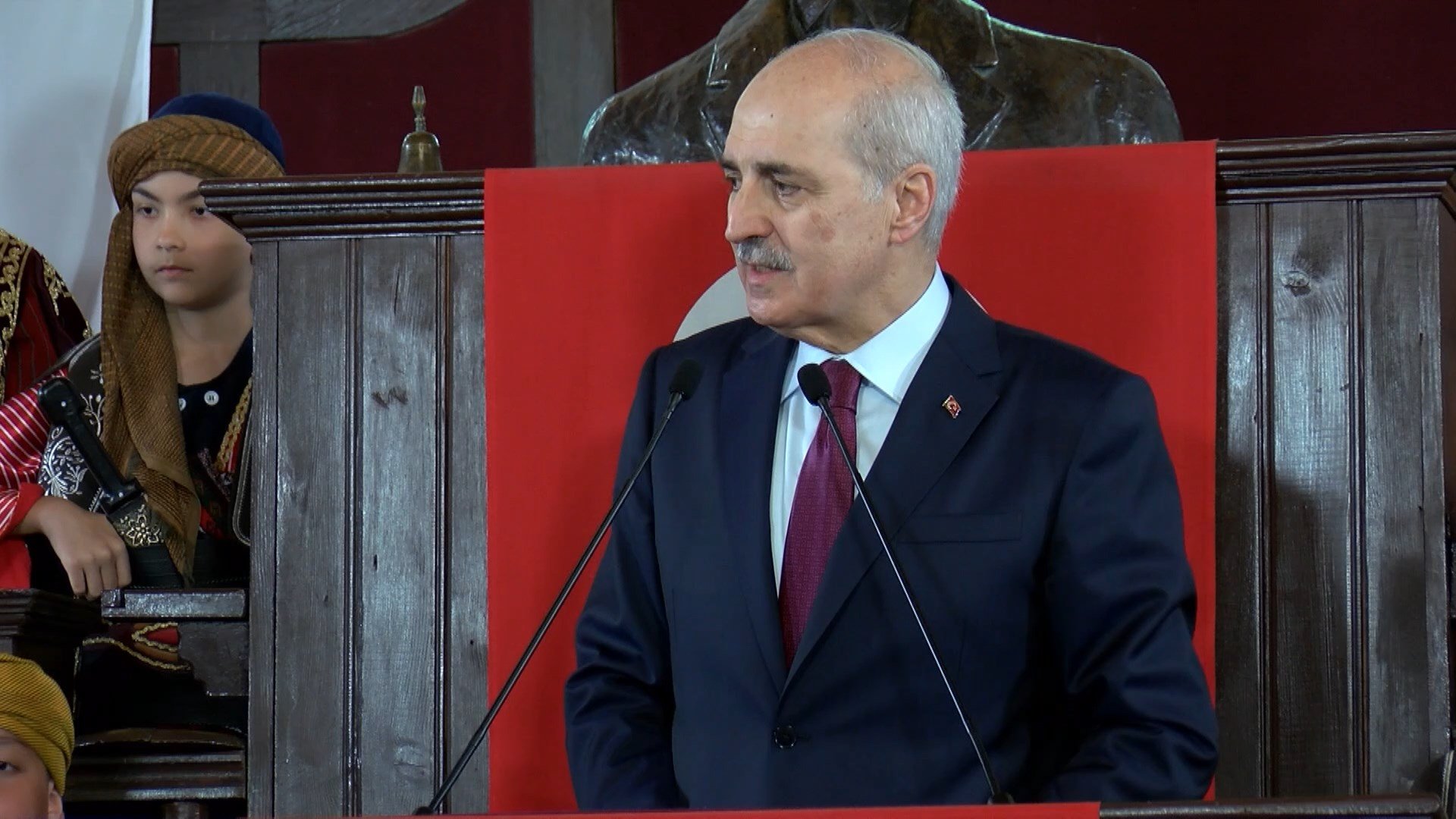 Numan Kurtulmuş, 1