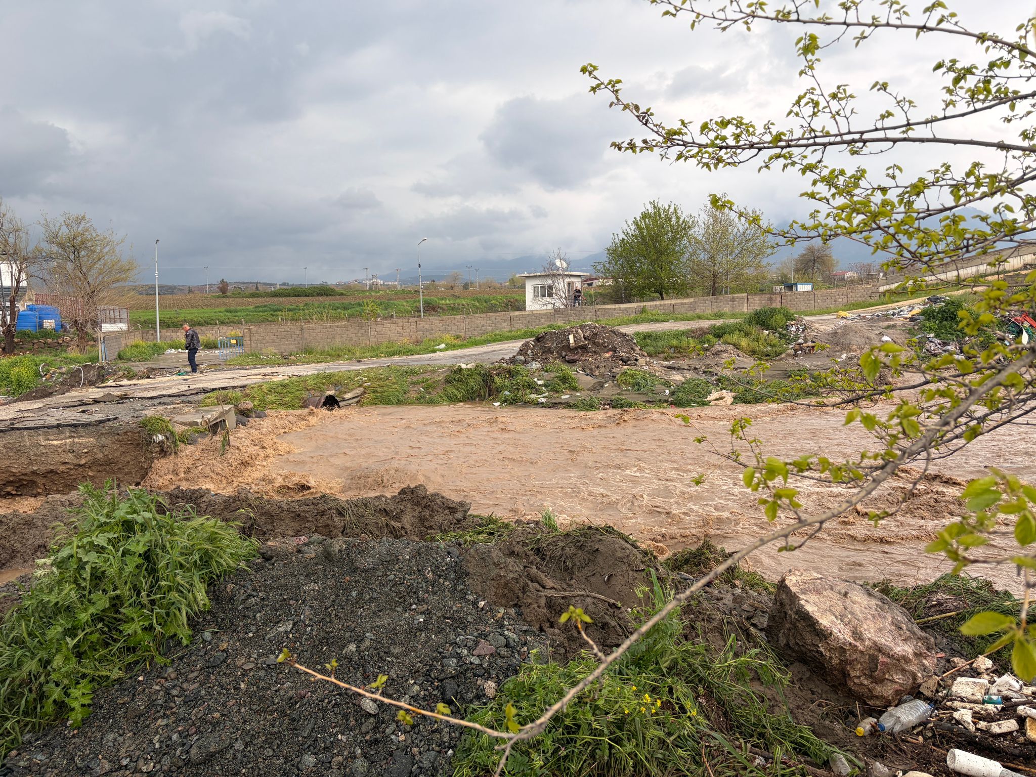 Düziçi sel felaketi köprü çökmesi