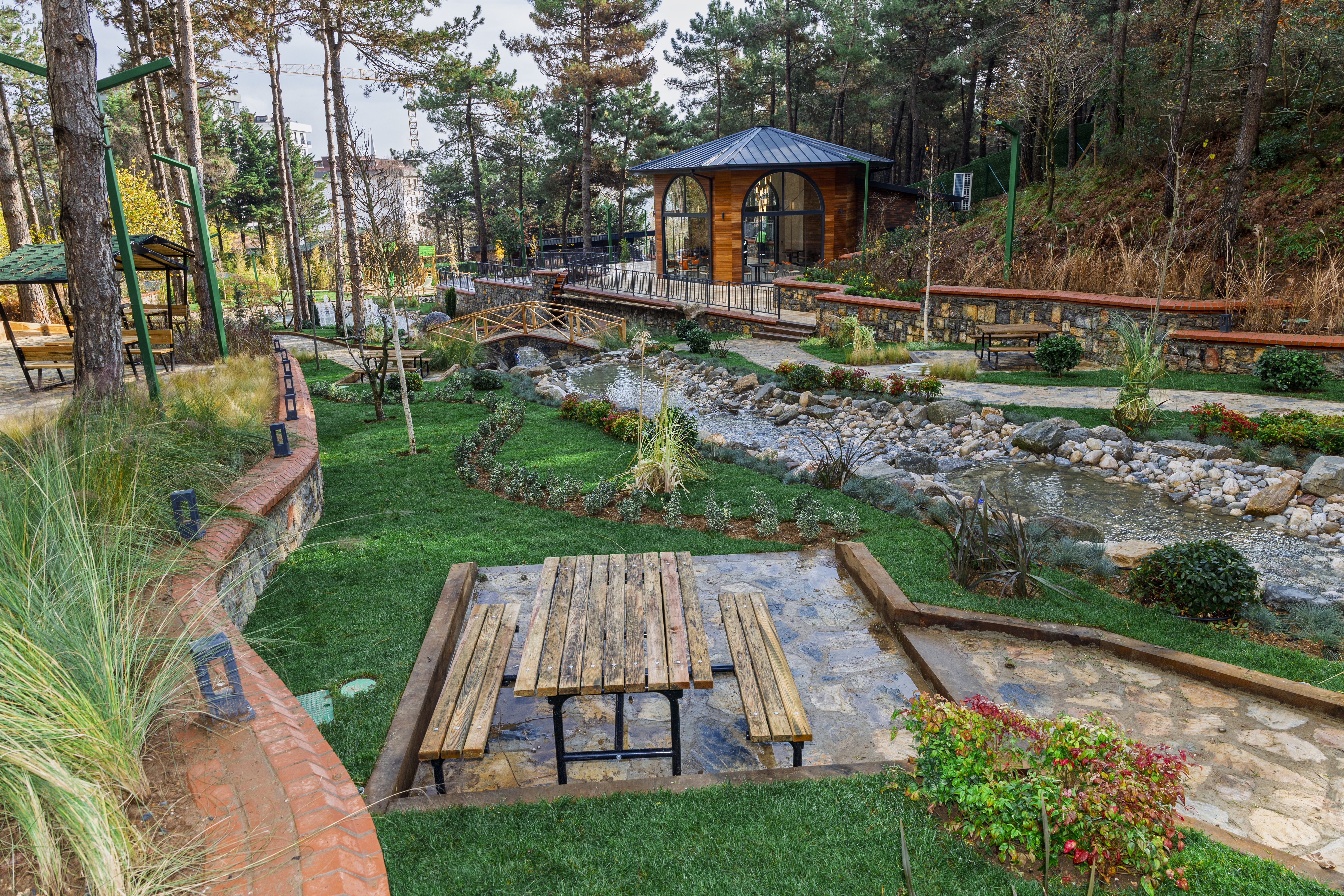 Sultanbeyli Belediyesi Hizmet Binası