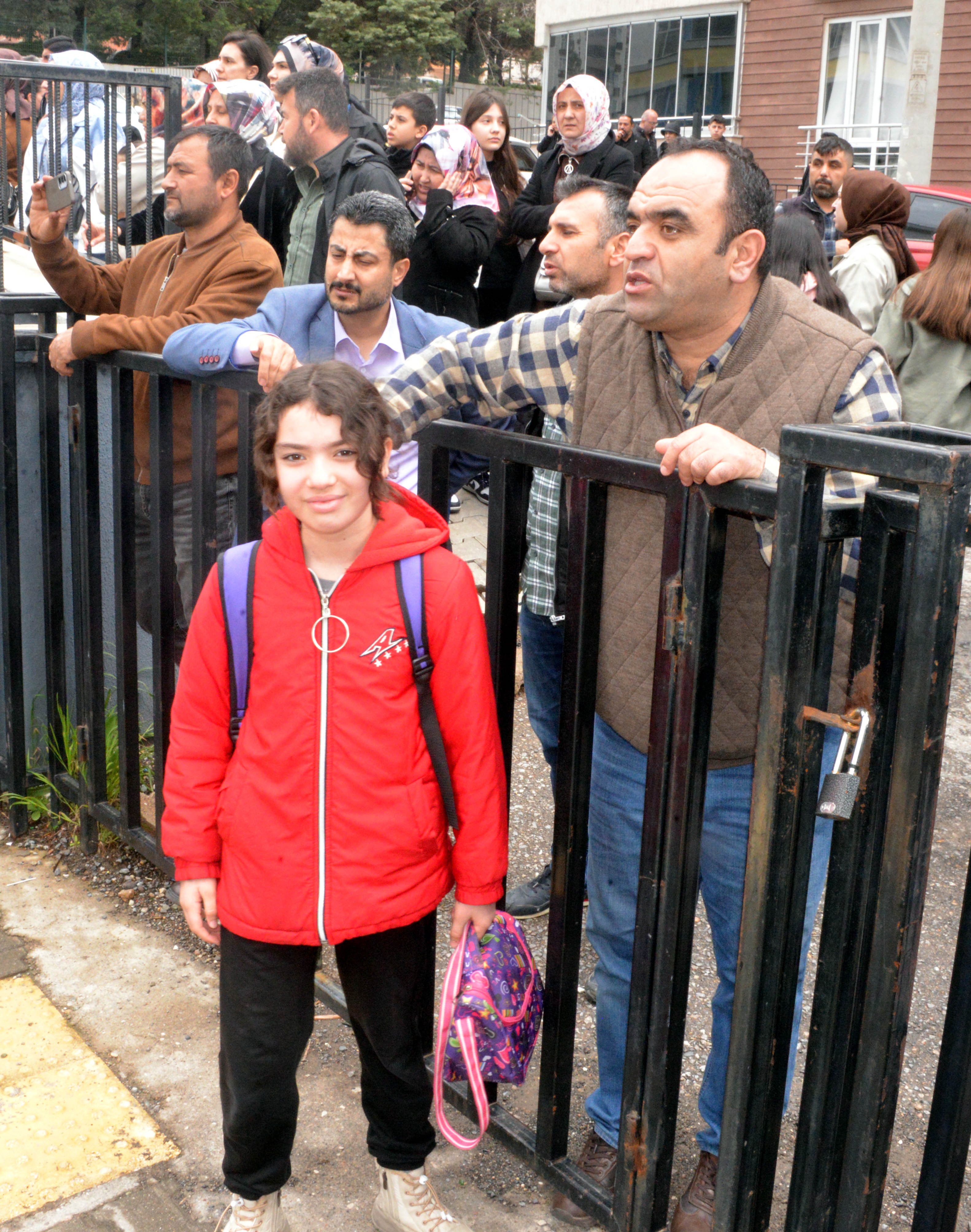 Okul Saldırısı Sonrası