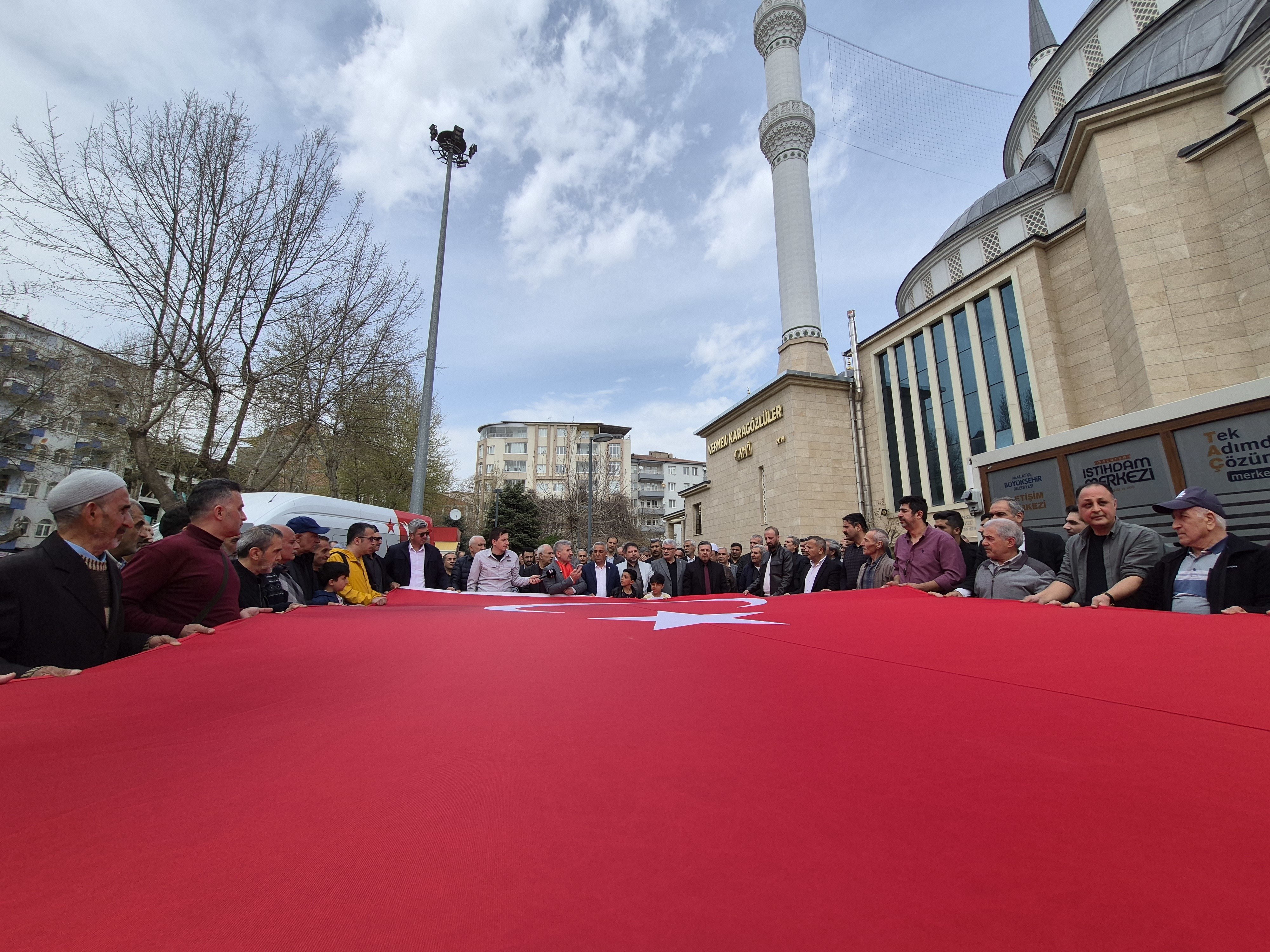 Malatya Türk bayrağı açıldı