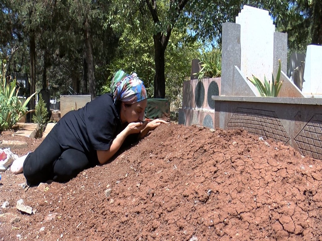 Adliye önü adalet nöbeti