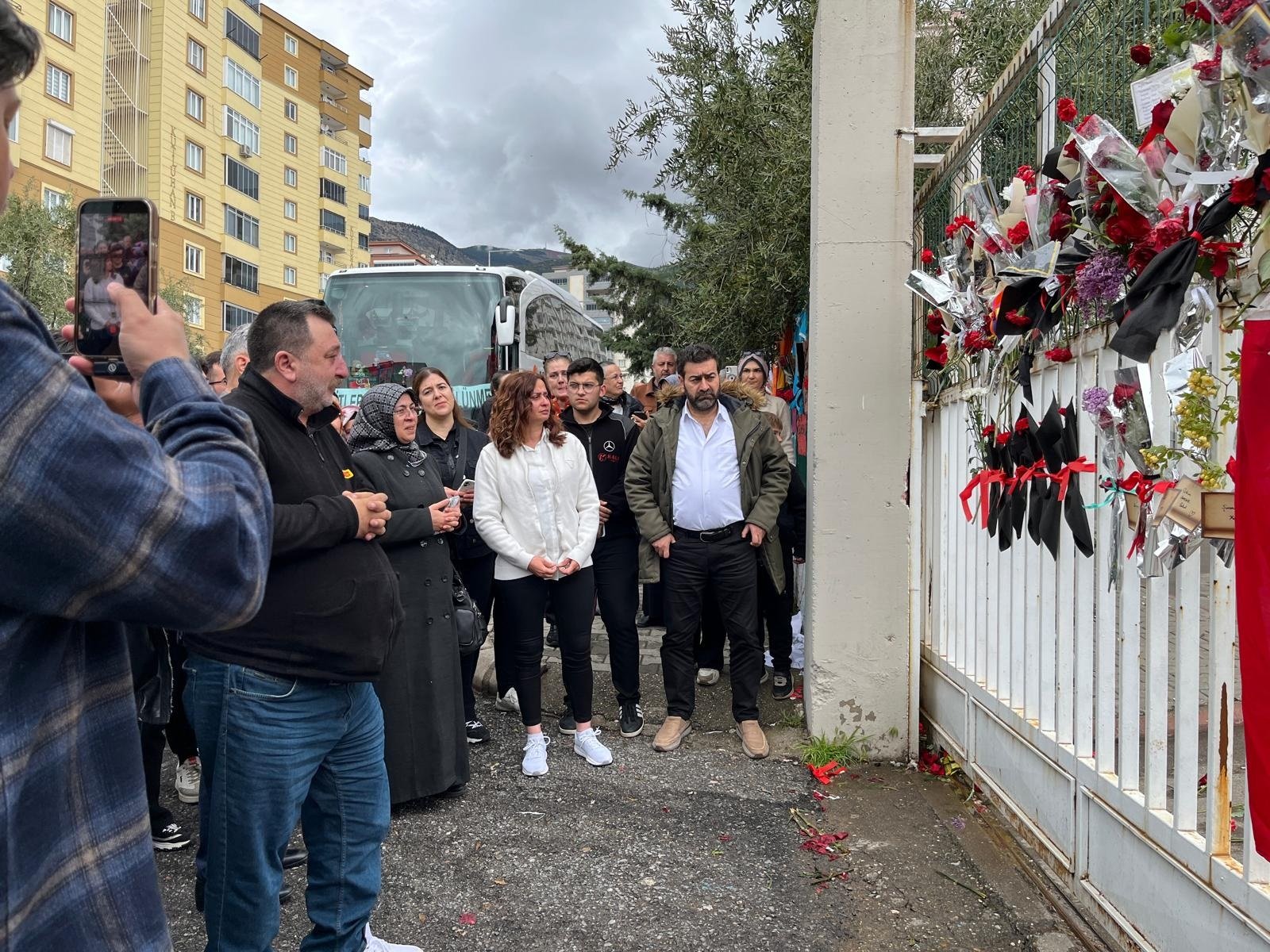 Kahramanmaraş Dayanışma Grubu Ayser Çalık Ortaokulu