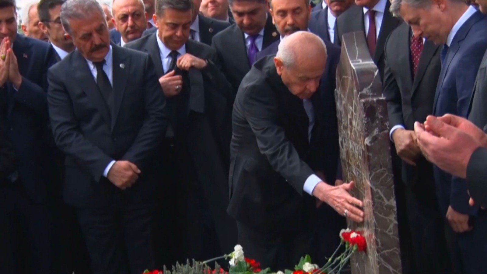 MHP Genel Başkanı Devlet Bahçeli kabir ziyareti
