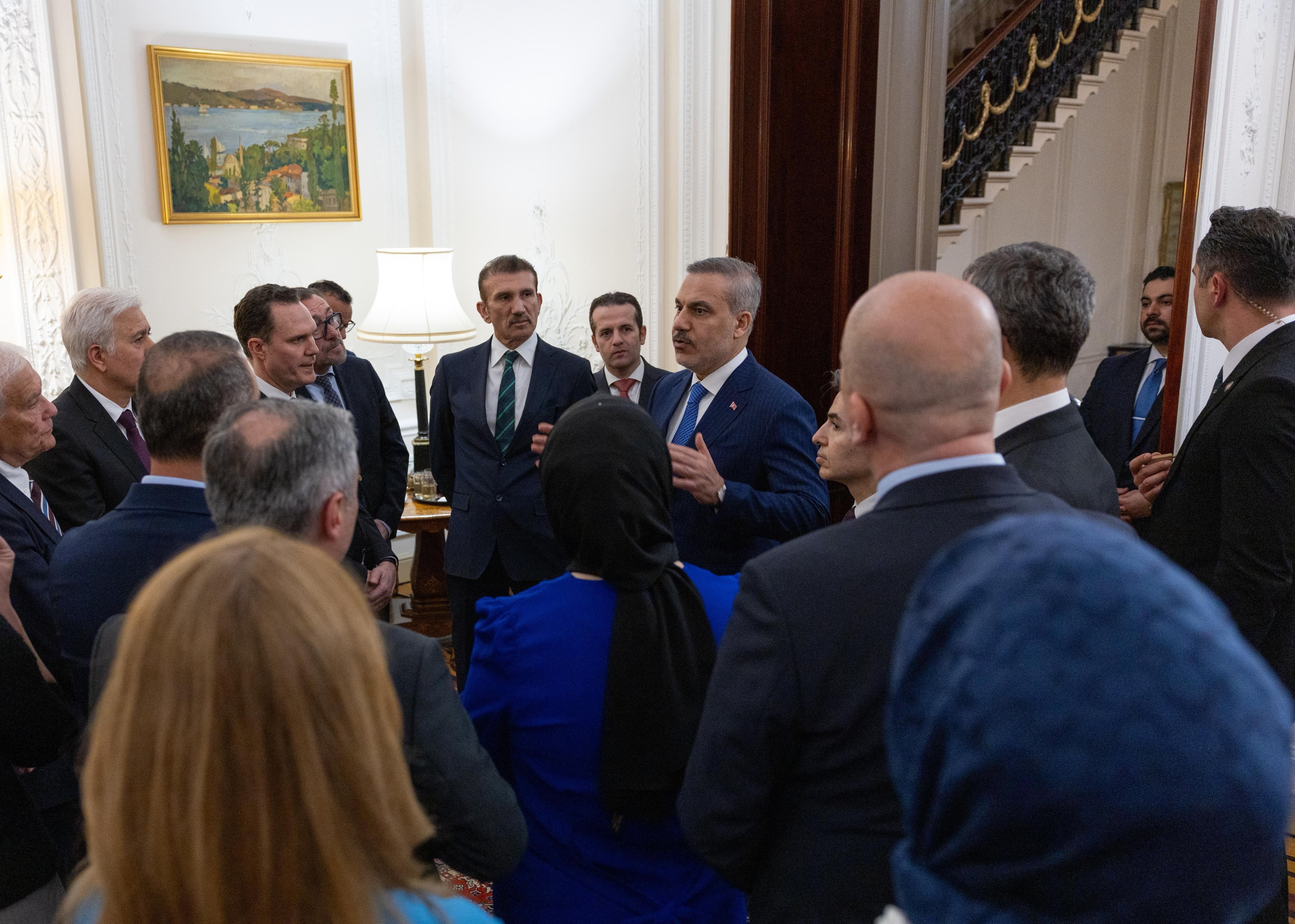 Dışişleri Bakanı Hakan Fidan Türk iş insanları Londra