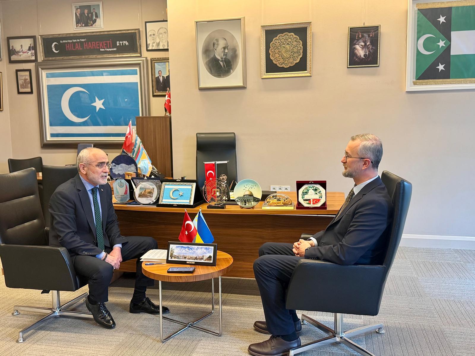 Cumhurbaşkanı Başdanışmanı Yalçın Topçu ve Ukrayna Büyükelçisi Nariman Celal görüşmesi