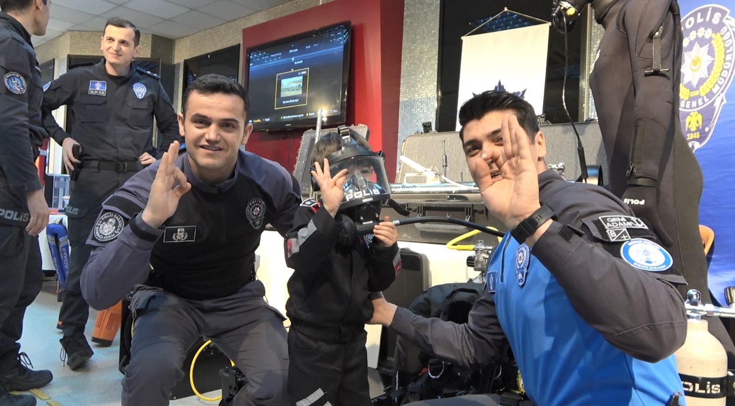 Tarihi Polis Kıyafetleri Sergisi Ankara