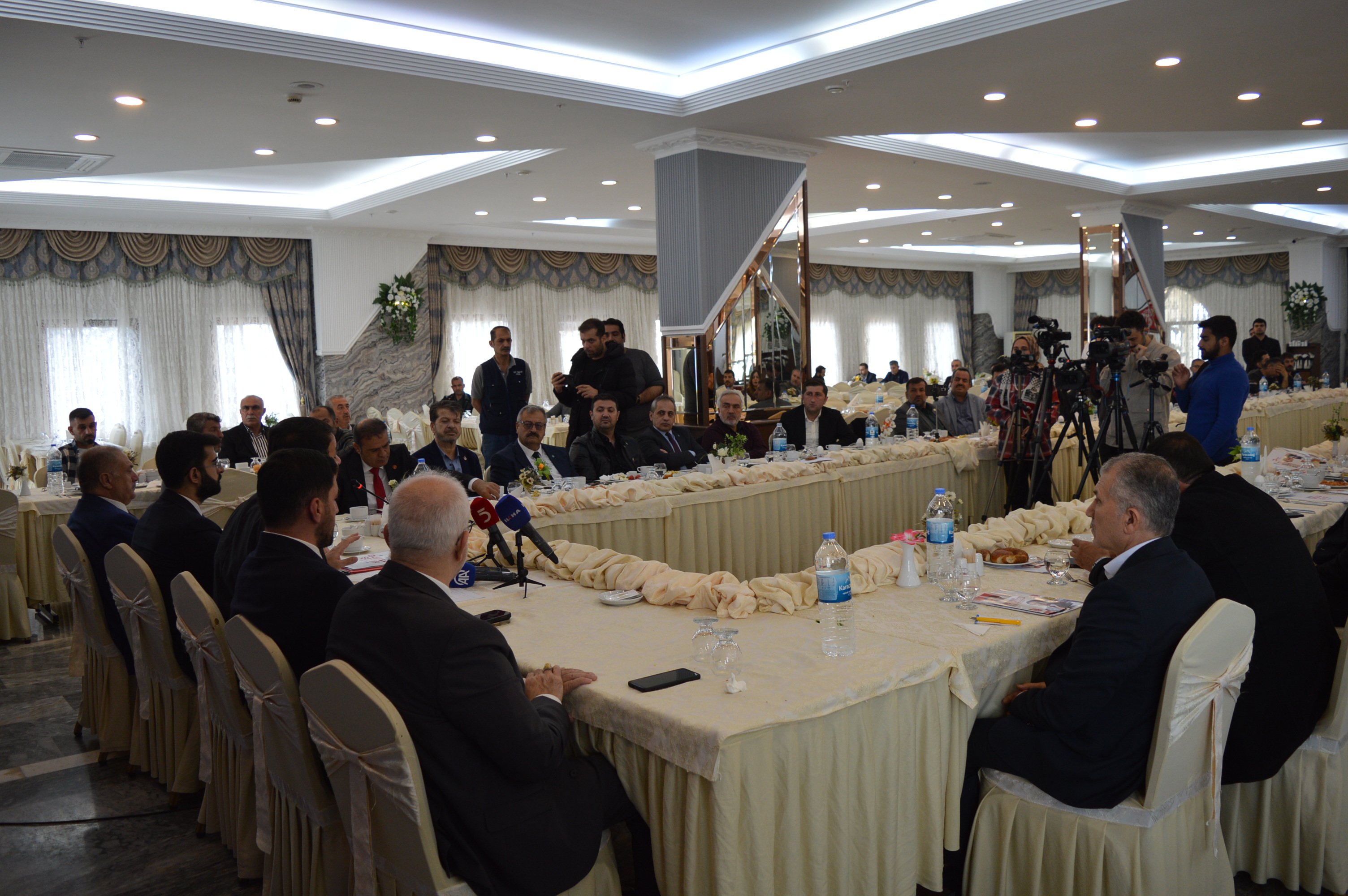 Mahmut Arıkan Toplantı