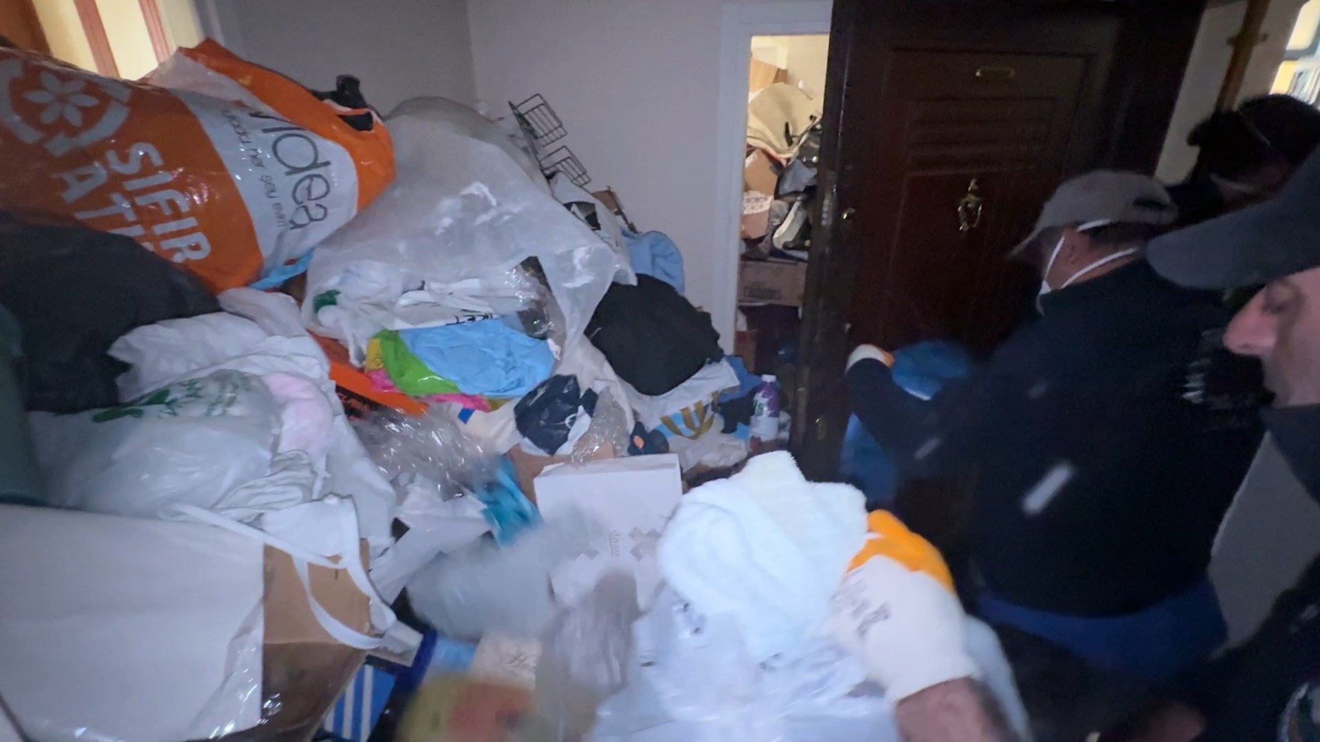 Avcılar çöp ev binası