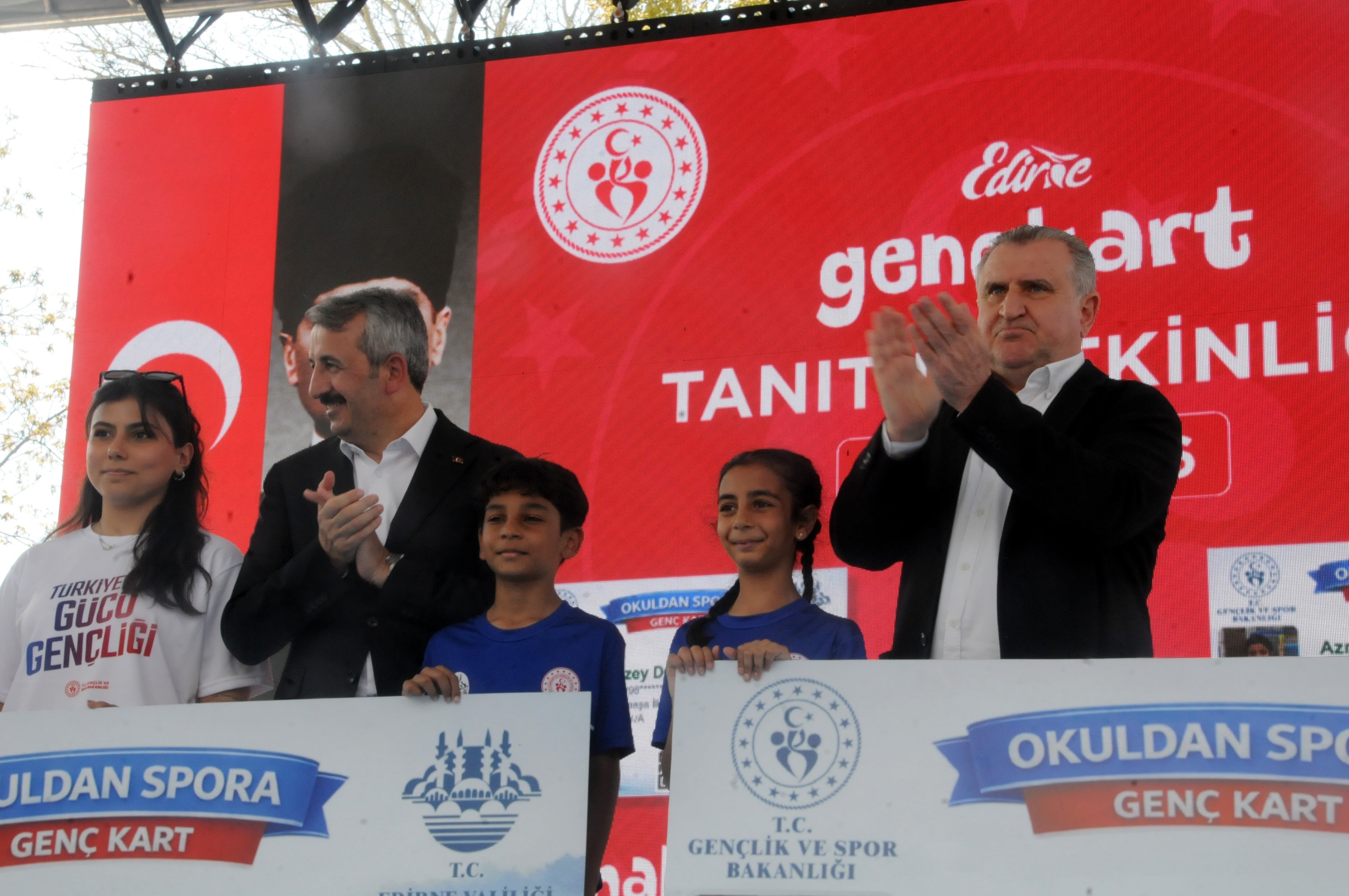 Gençlik ve Spor Bakanı Osman Aşkın Bak konuşma