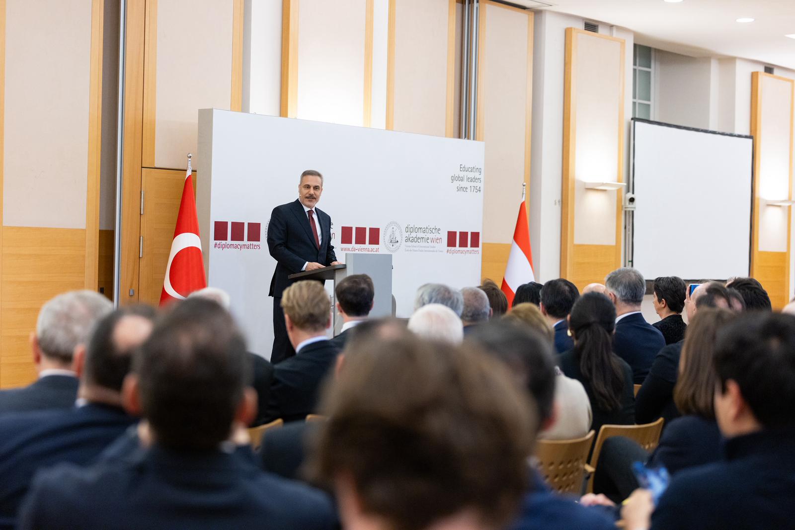 Bakan Fidan Viyana Konferansı