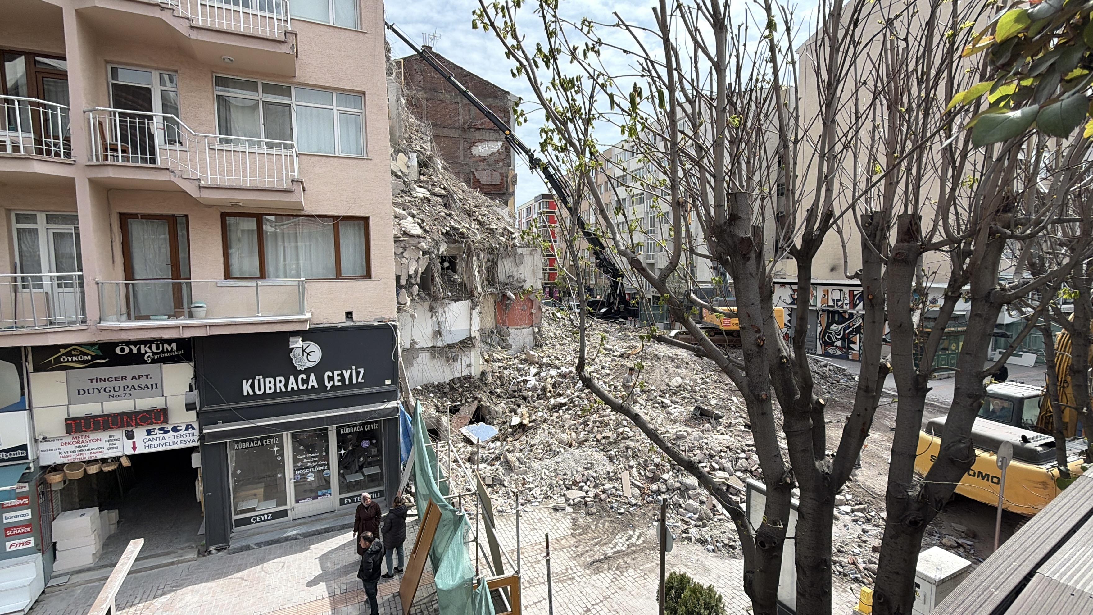 Eskişehir yıkım alanı cadde trafiğe kapalı