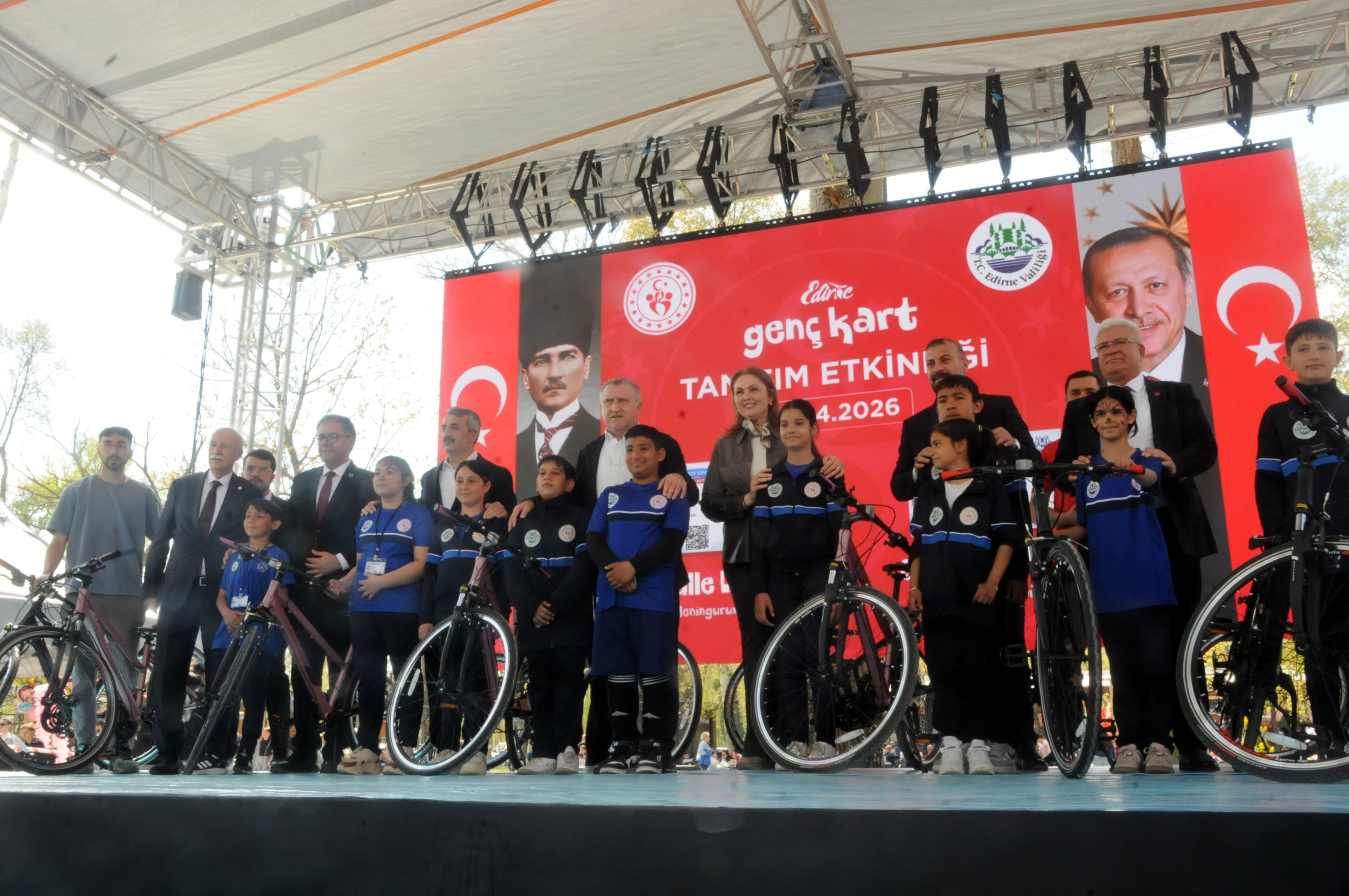 Edirne Valisi Yunus Sezer