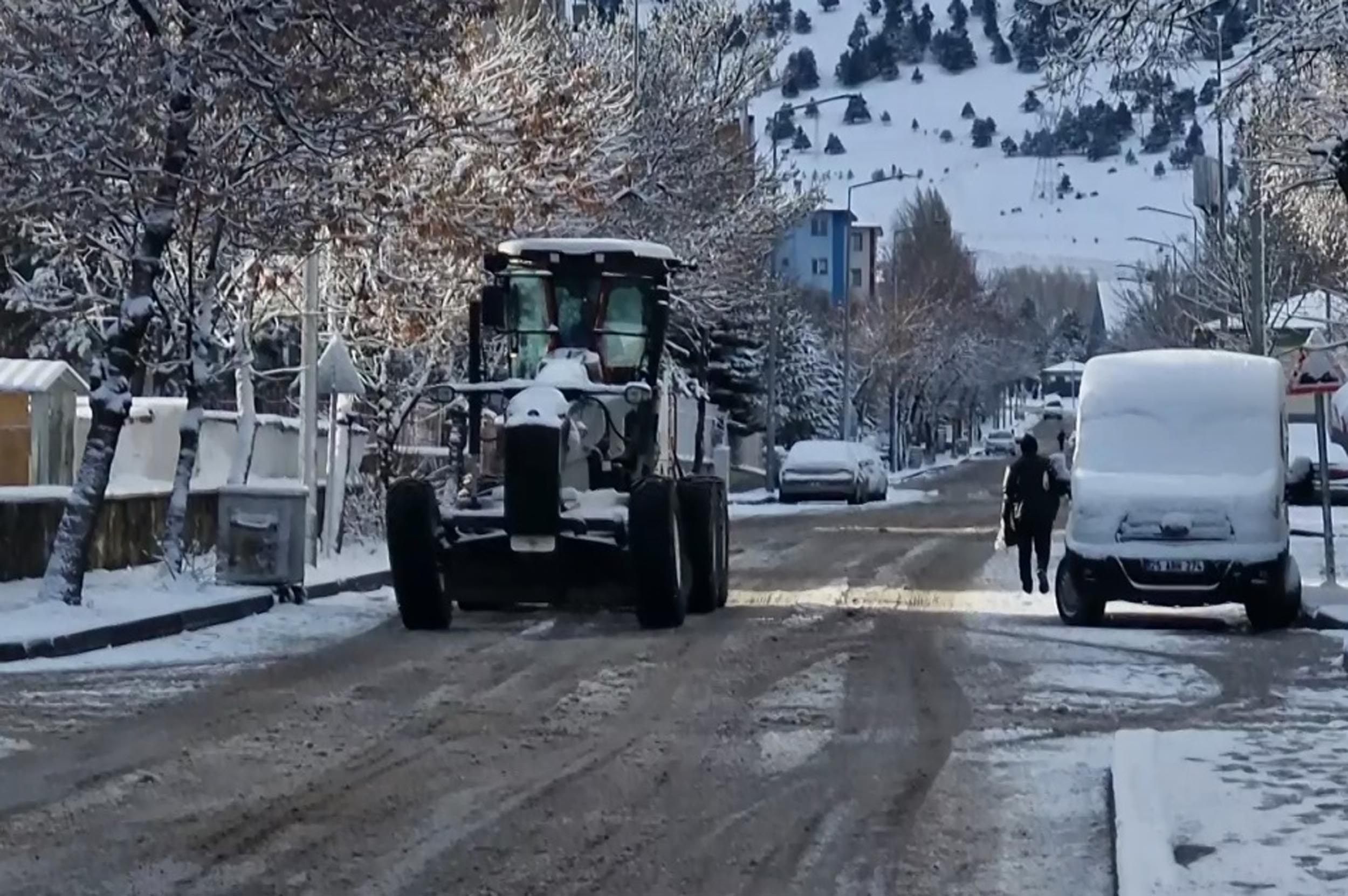 Kars kar yağışı Belediye kar temizleme