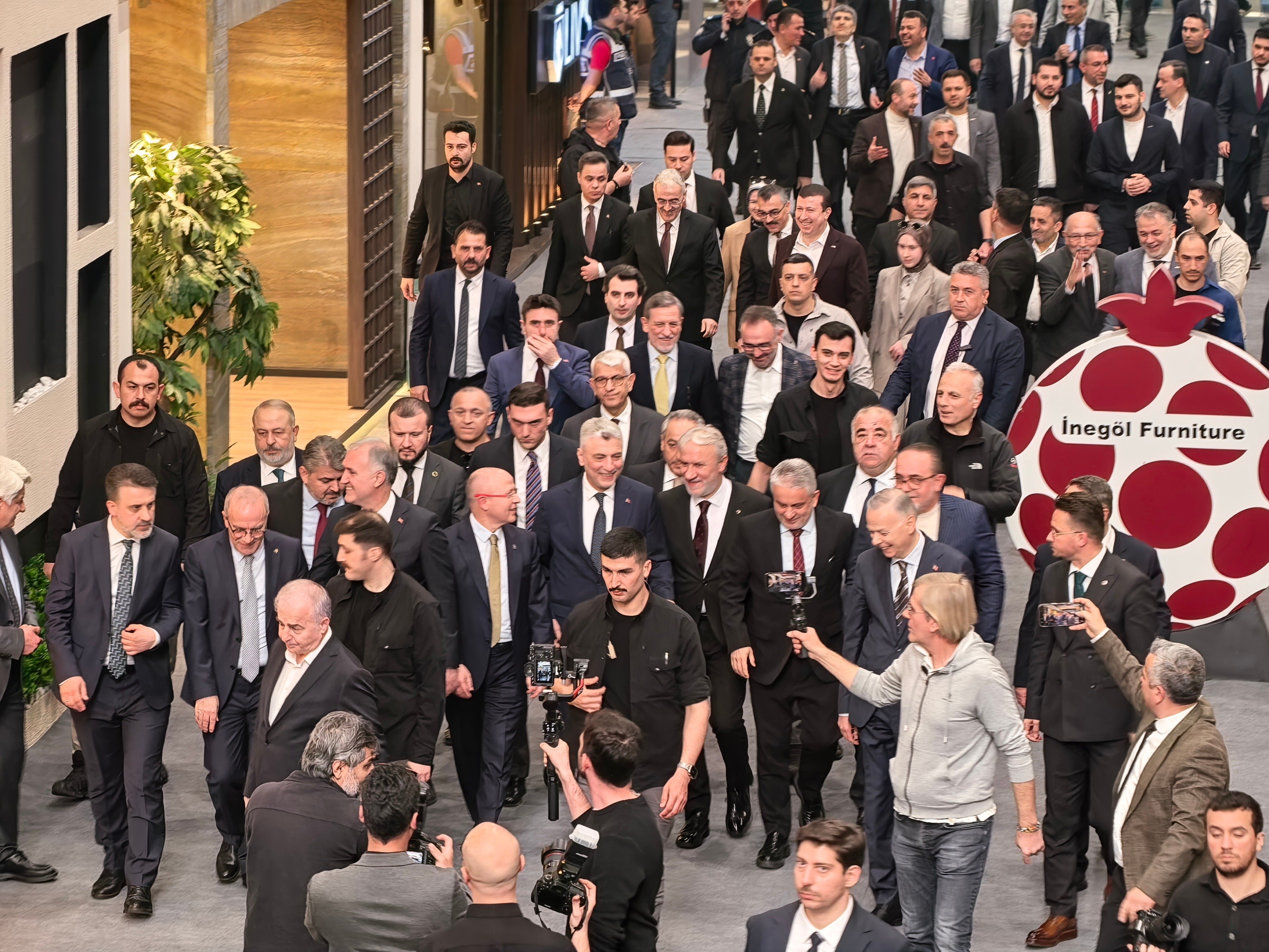 Ticaret Bakanı Ömer Bolat MODEF Fuarı Açılışında