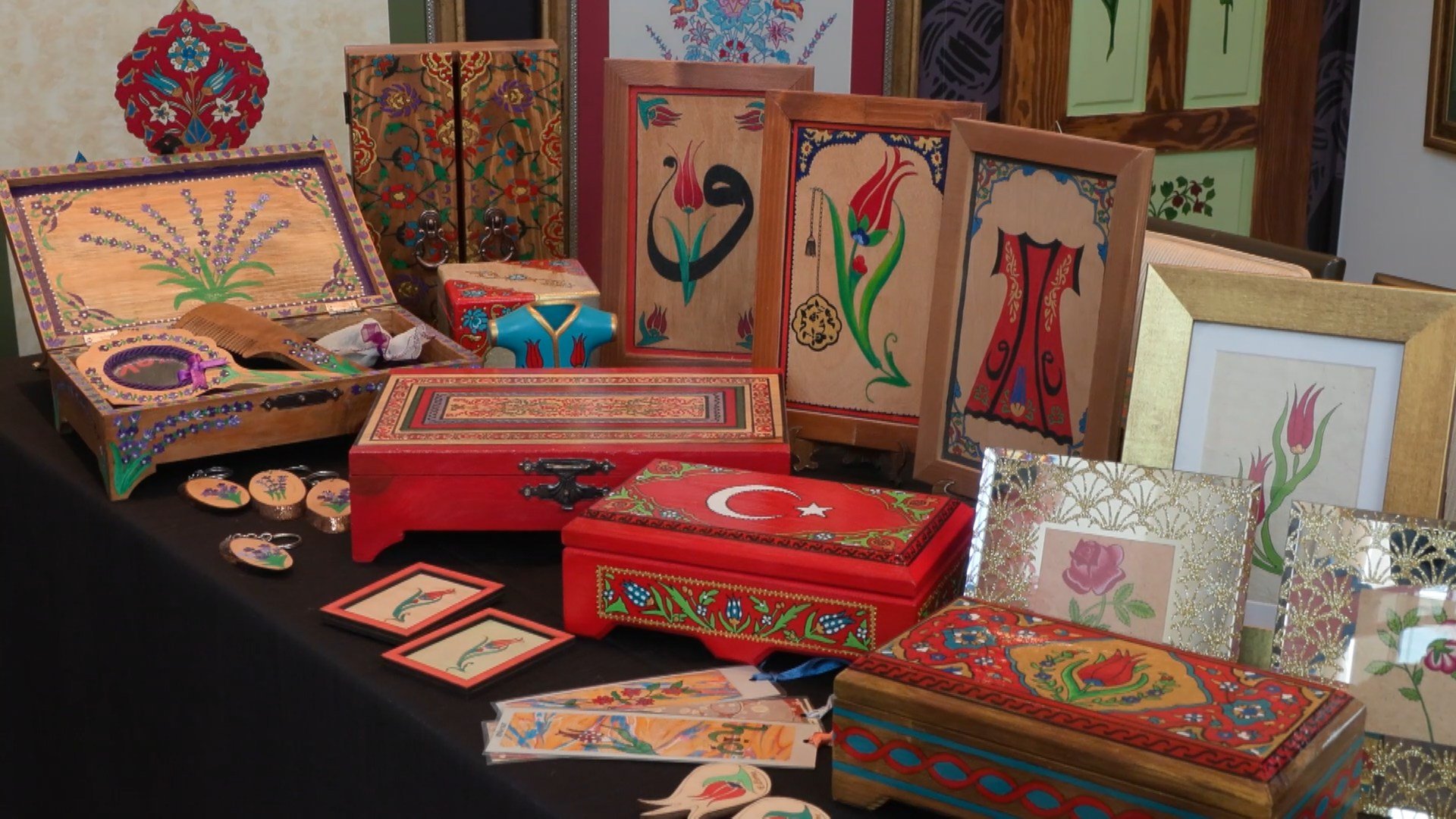 Cemre Çarşısı açılışına yoğun katılım