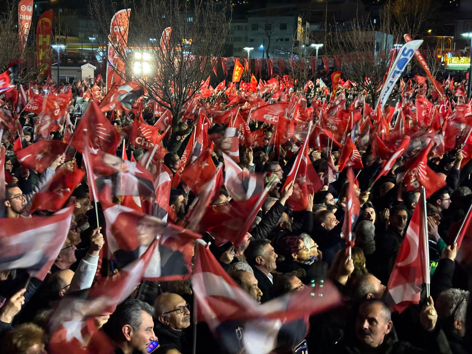 CHP Bursa Mitingi Kalabalık