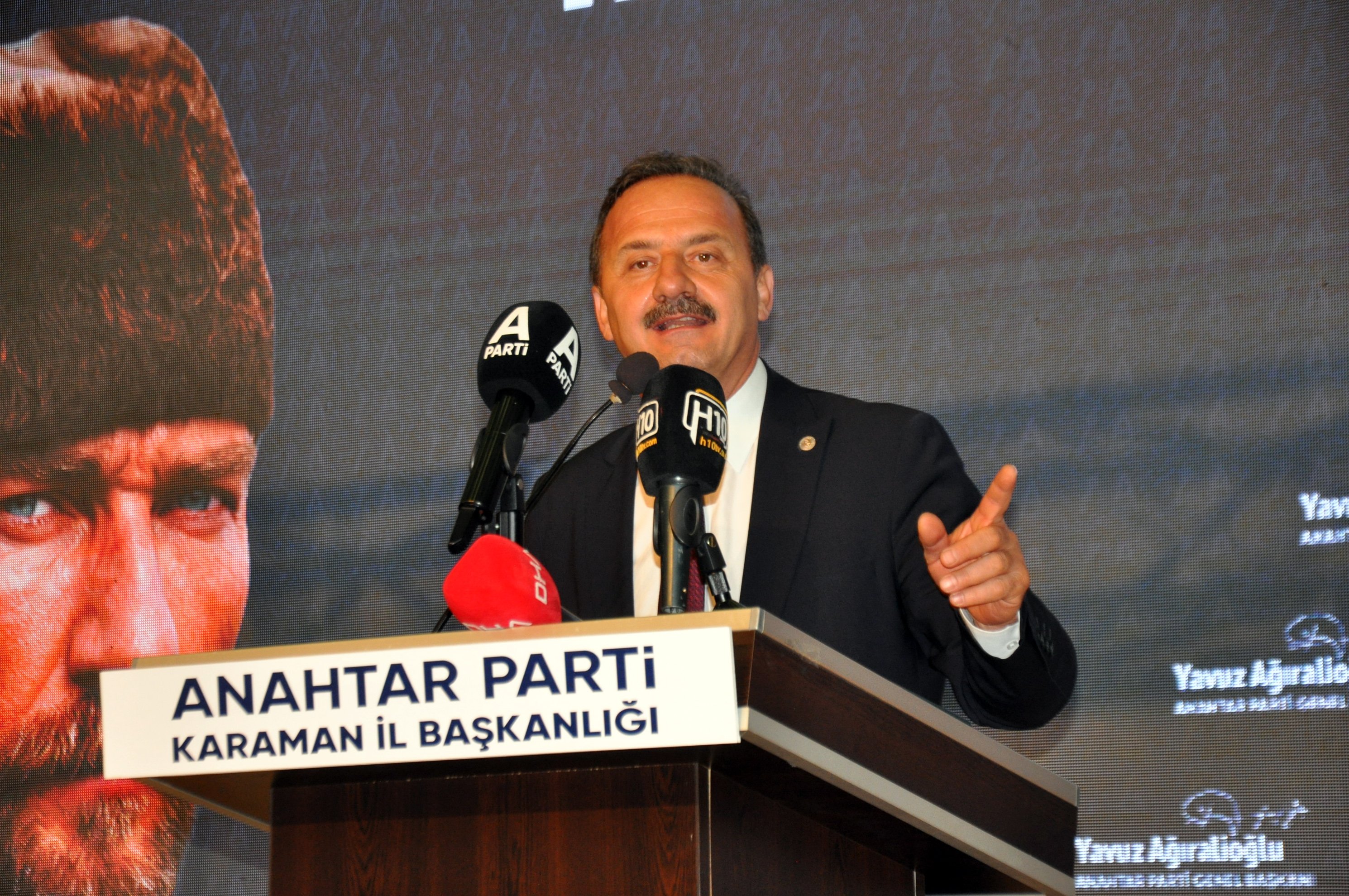 Yavuz Ağıralioğlu Karaman mitinginde konuşuyor