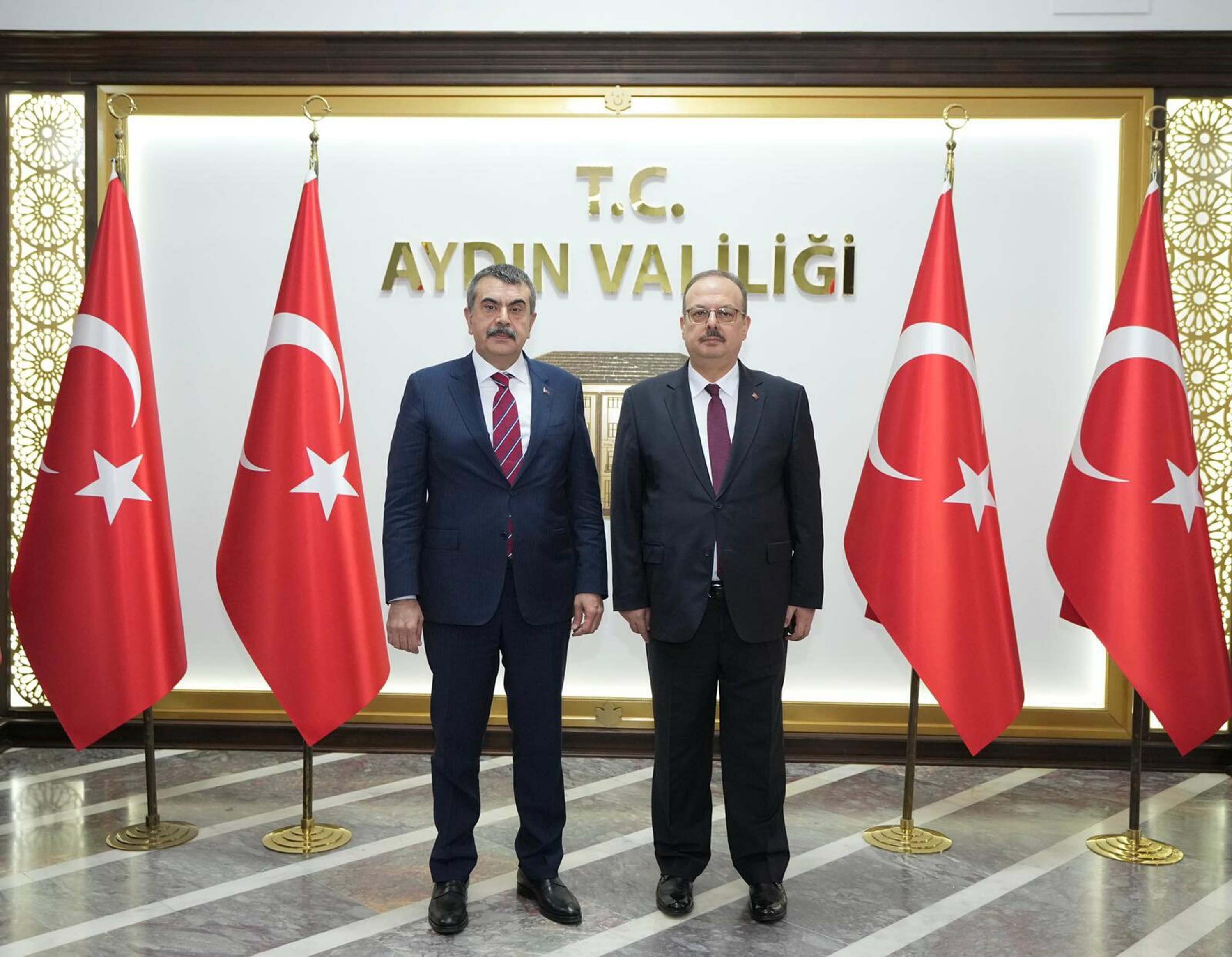 Milli Eğitim Bakanı Yusuf Tekin toplantıda konuşuyor