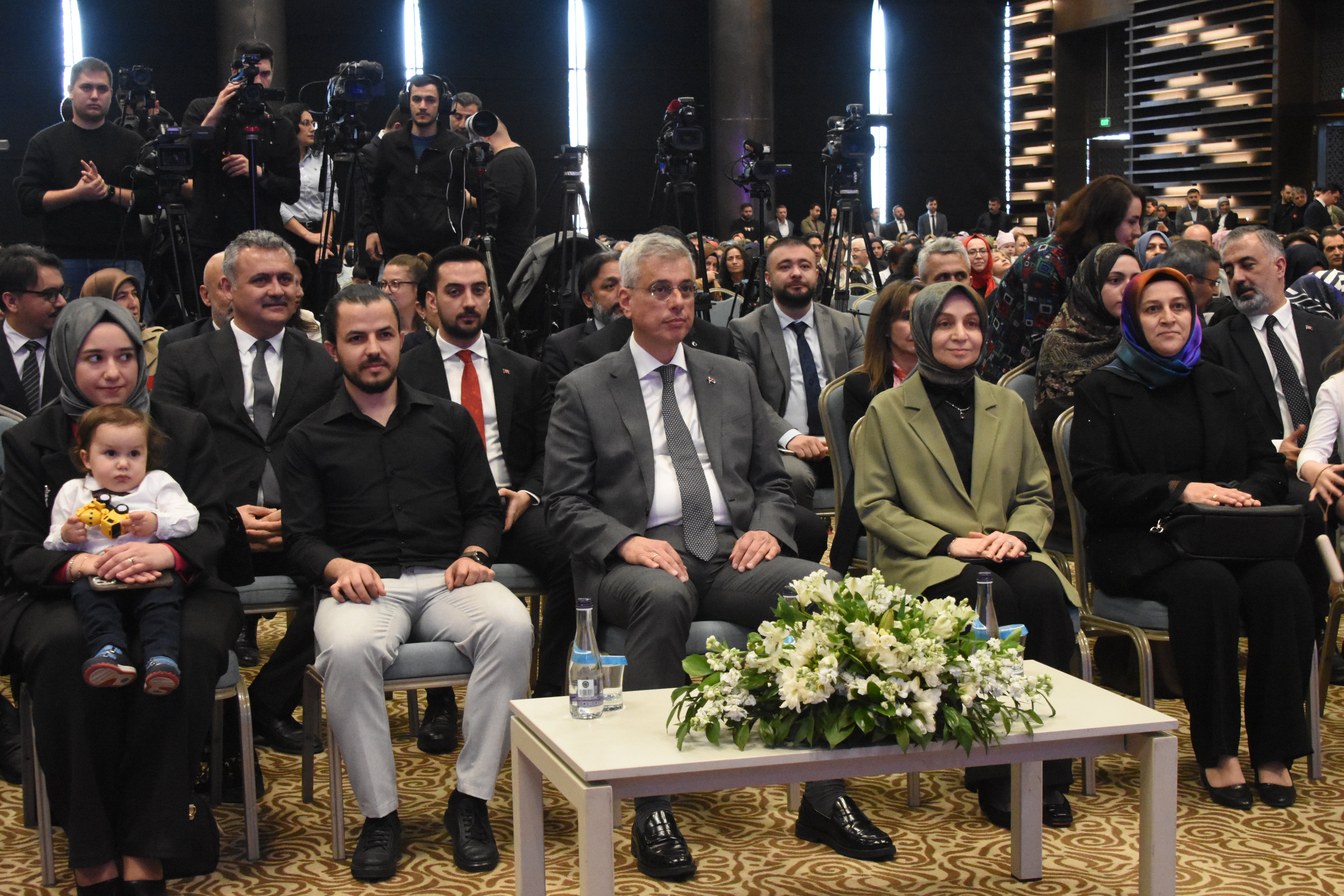 Sağlık Bakanı Kemal Memişoğlu