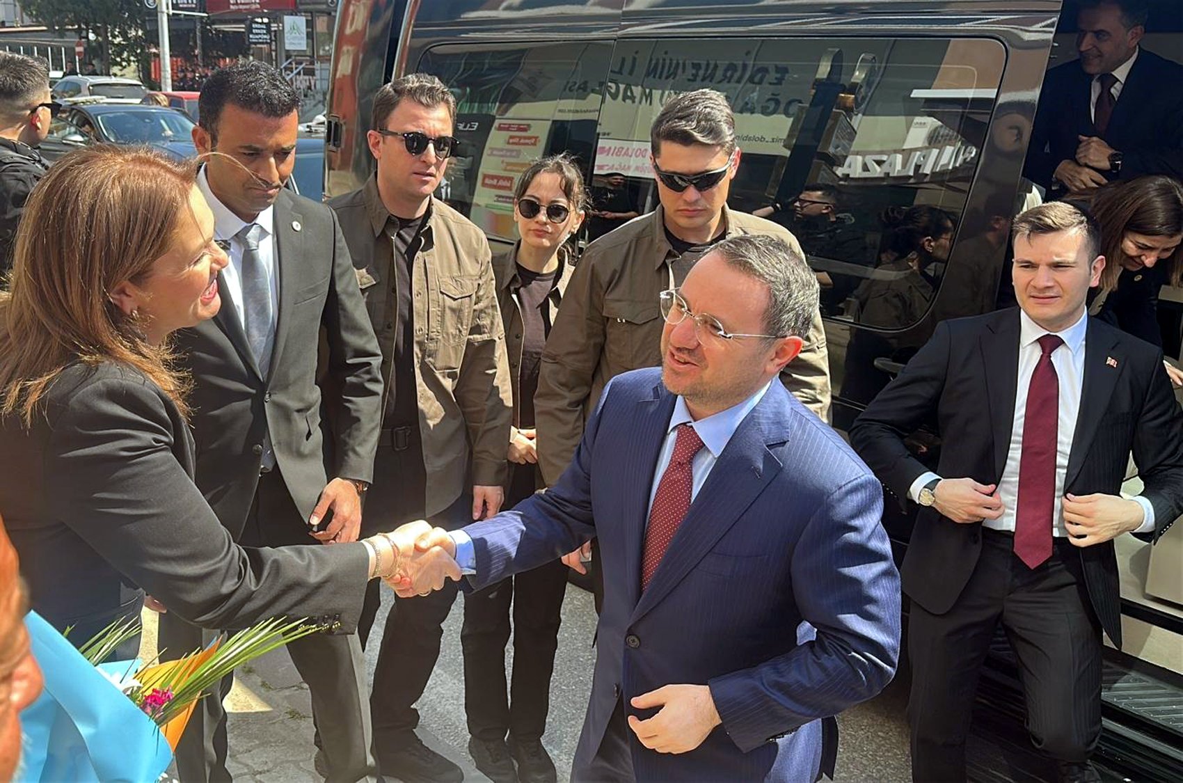 Adalet Bakanı Akın Gürlek, AK Parti İl Başkanlığı ziyareti