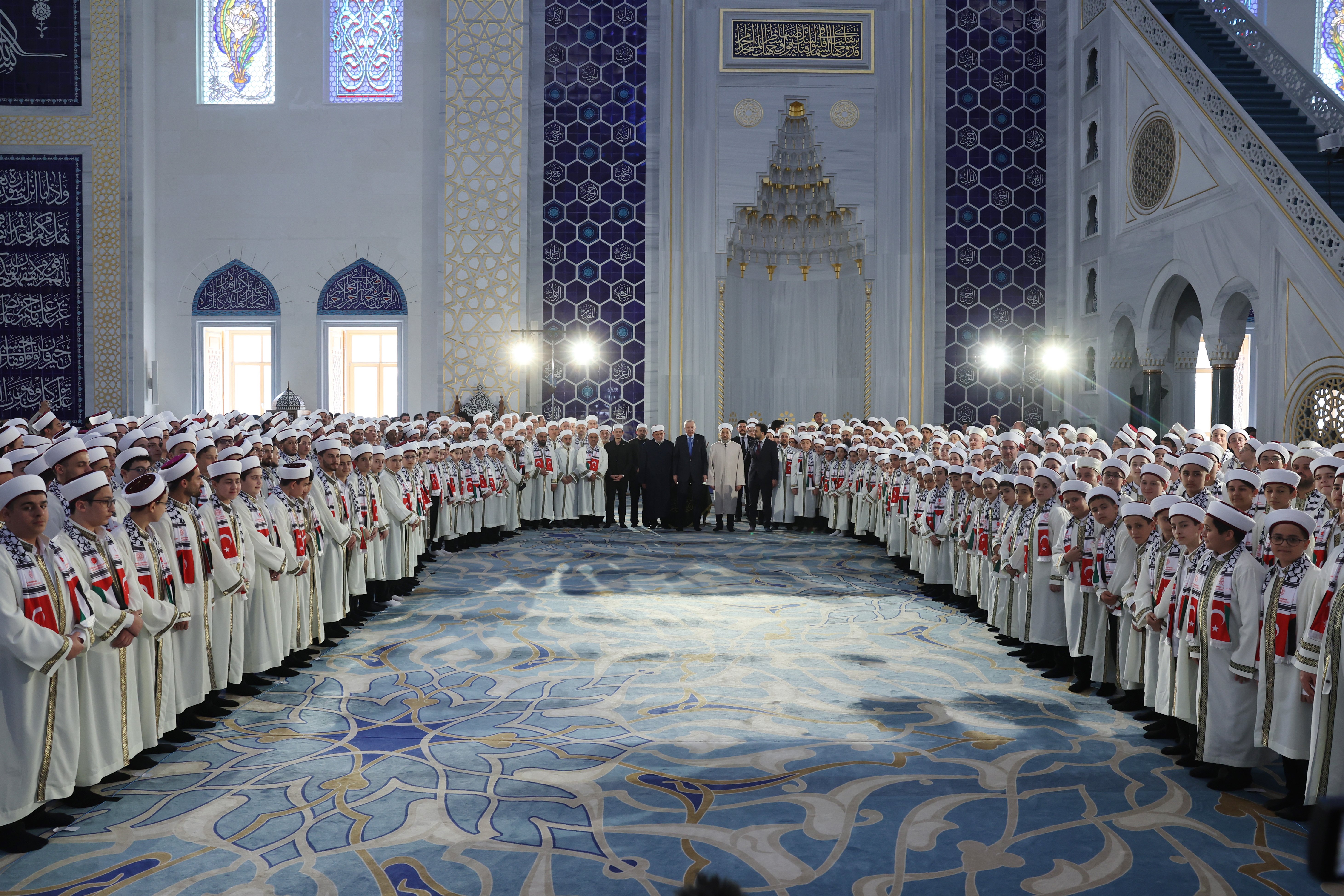 Cumhurbaşkanı Erdoğan Çamlıca Camii cuma namazı