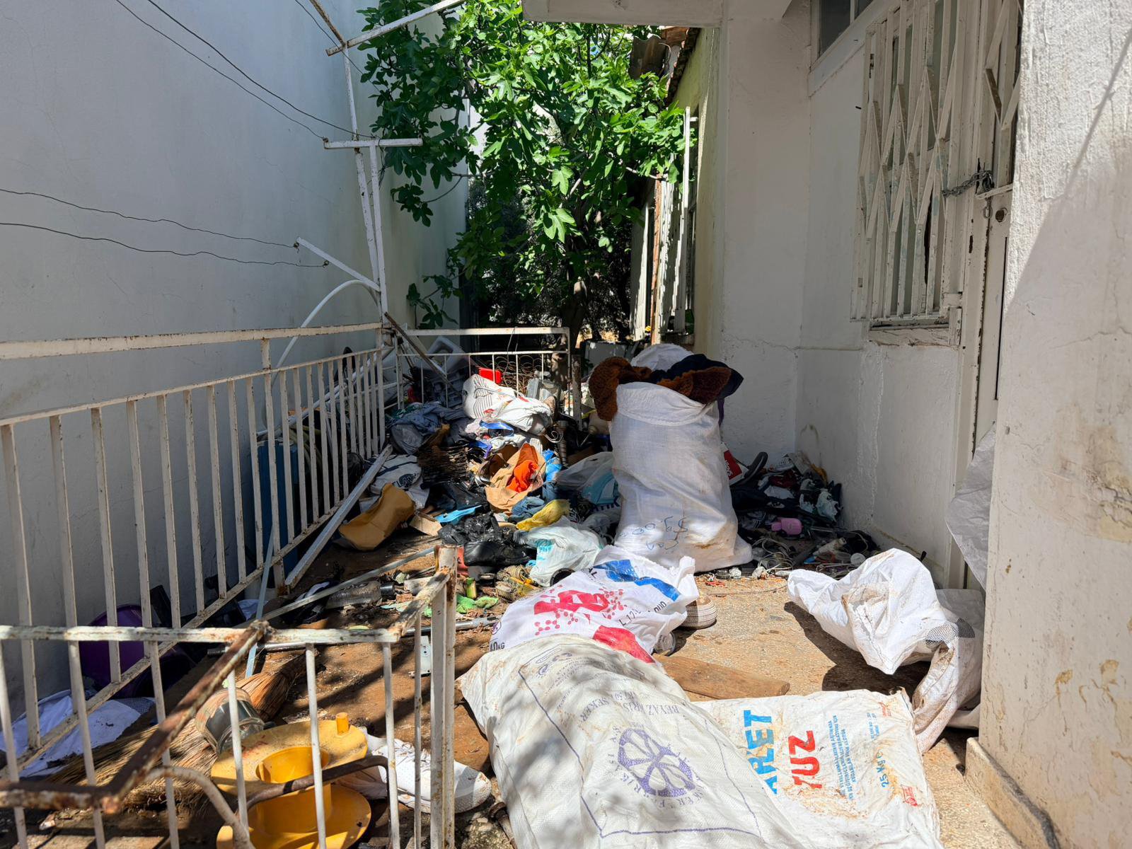 Çıkarılan çöp yığını