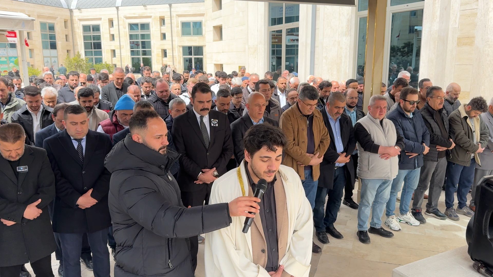 Avcılar Ulu Camii gıyabi cenaze namazı