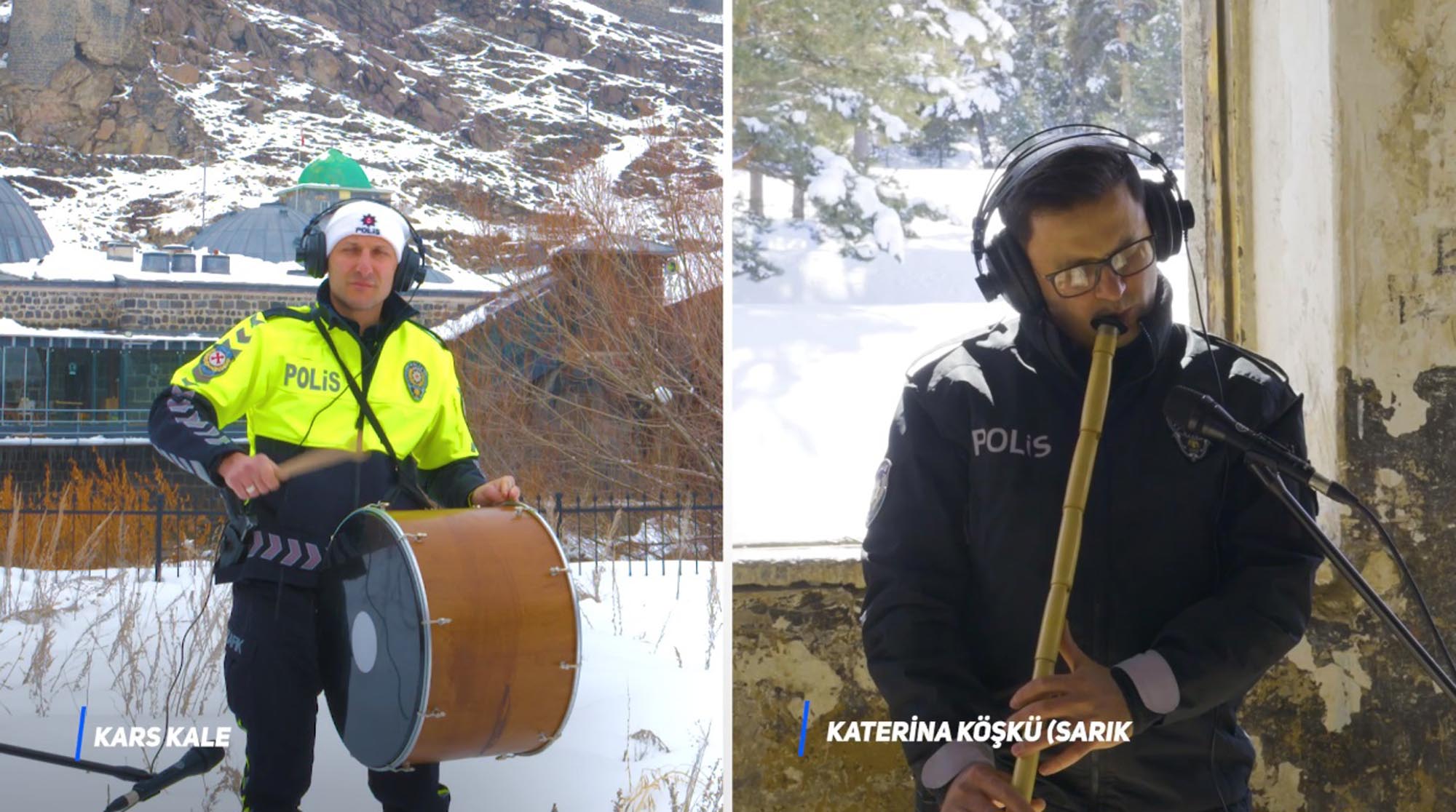 Polis Müzik Performansı