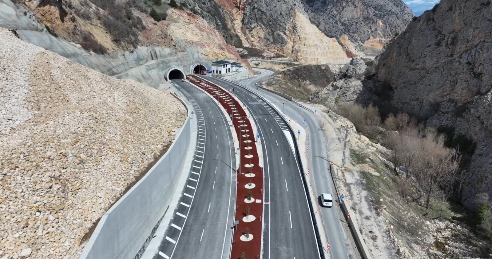 Kırkdilim Tünelleri