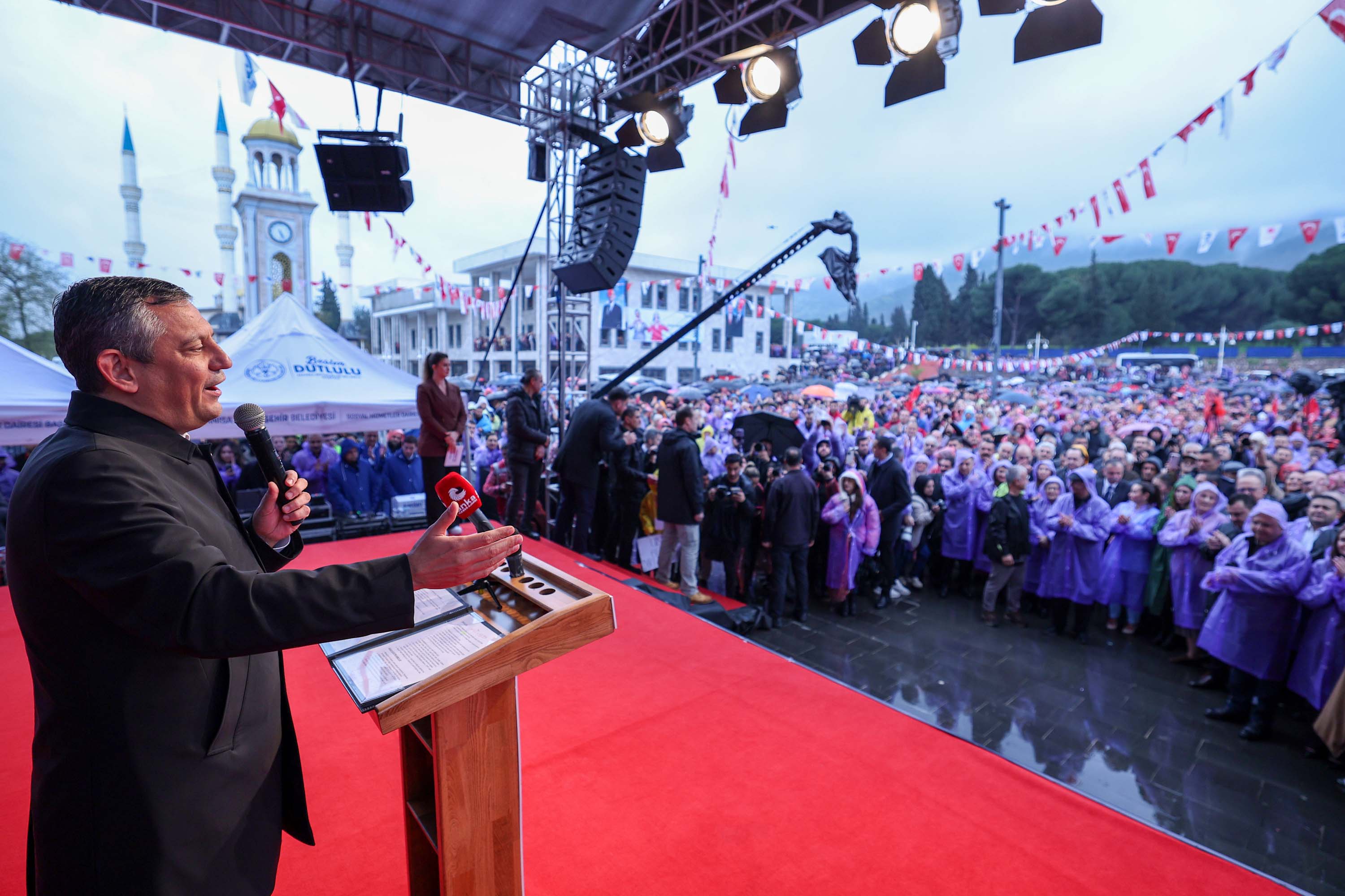 Özgür Özel Yunusemre Belediyesi açılış töreni