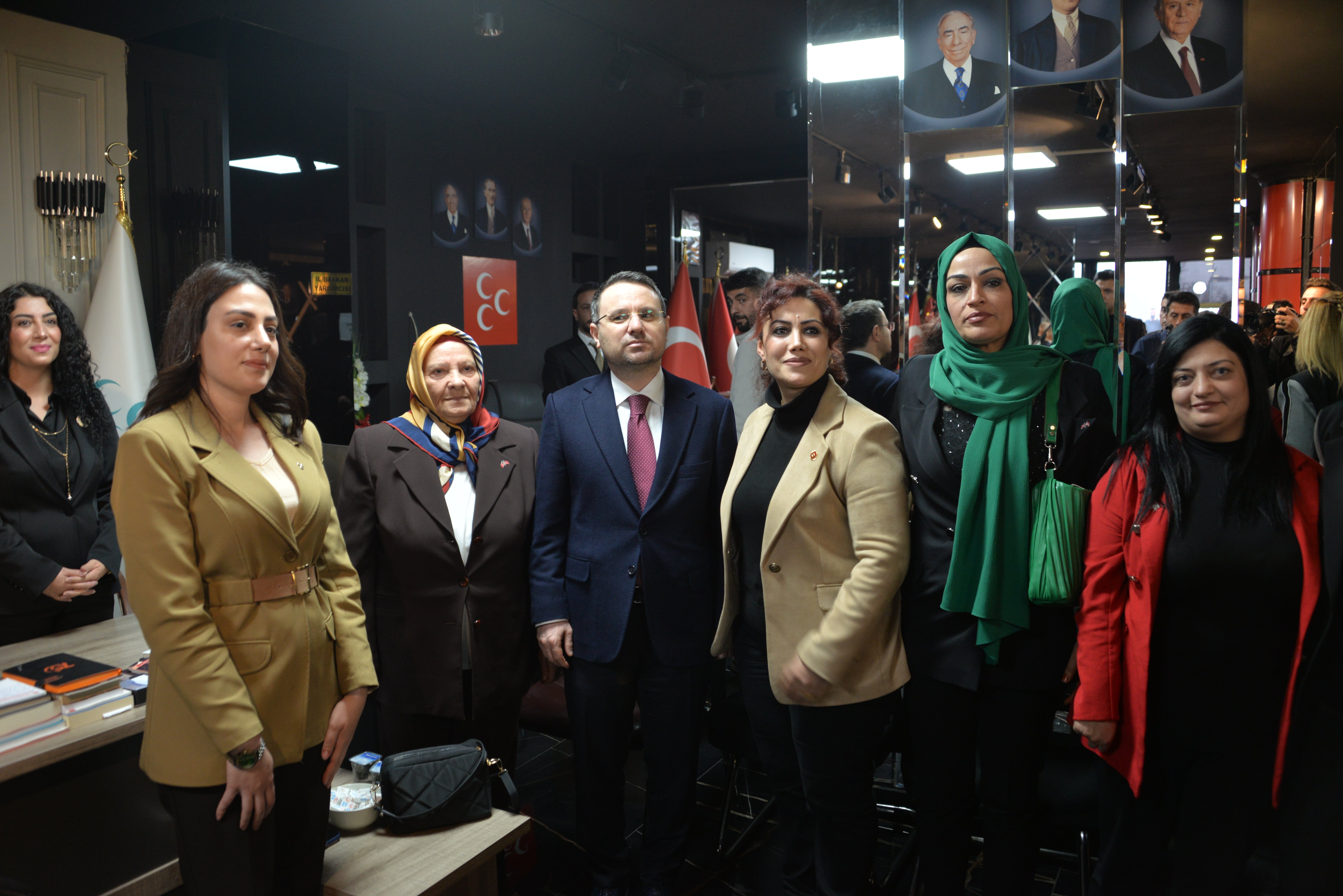 Bakan Gürlek MHP il yöneticileri ile görüşüyor