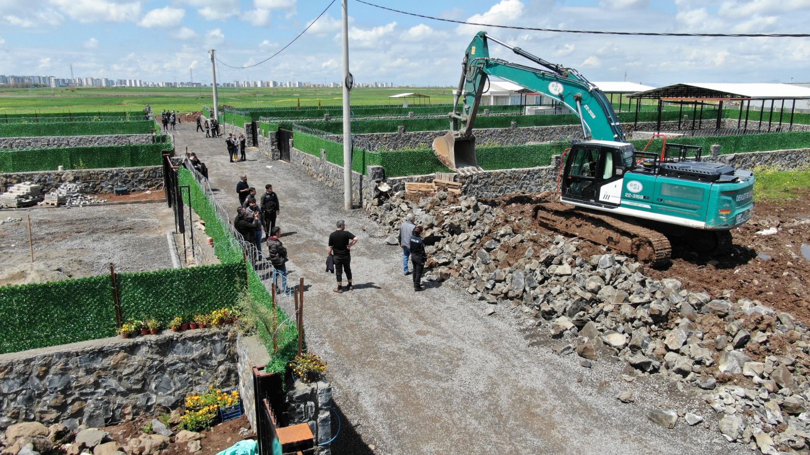 Yenişehir Kaymakamlığı kaçak yapı operasyonu