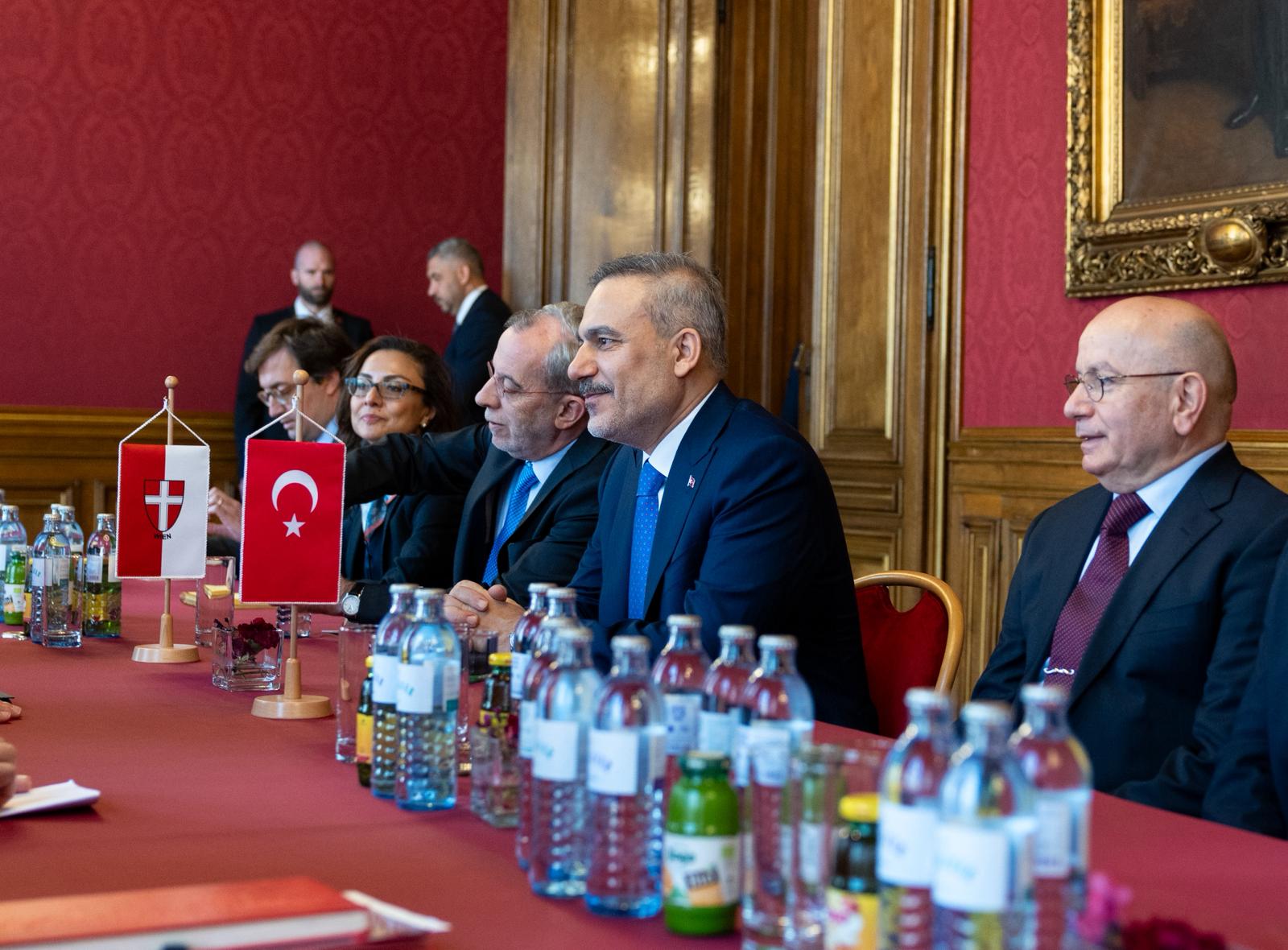 Hakan Fidan Michael Ludwig görüşme