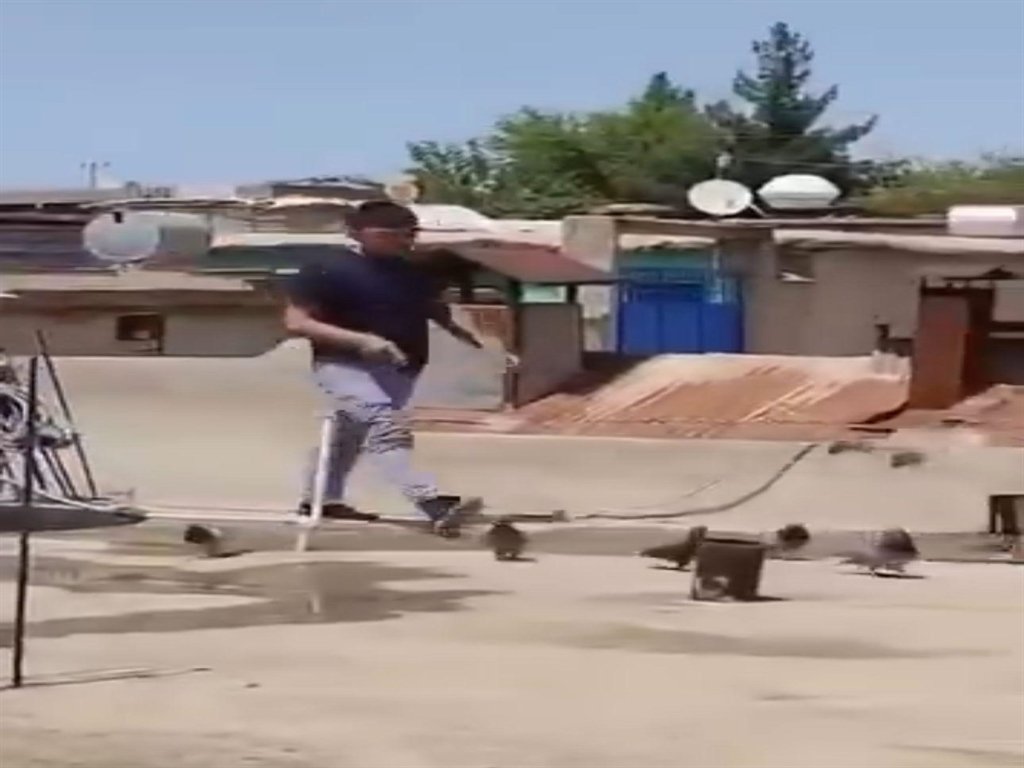 Baba-oğulun yakıldığı kamyonet