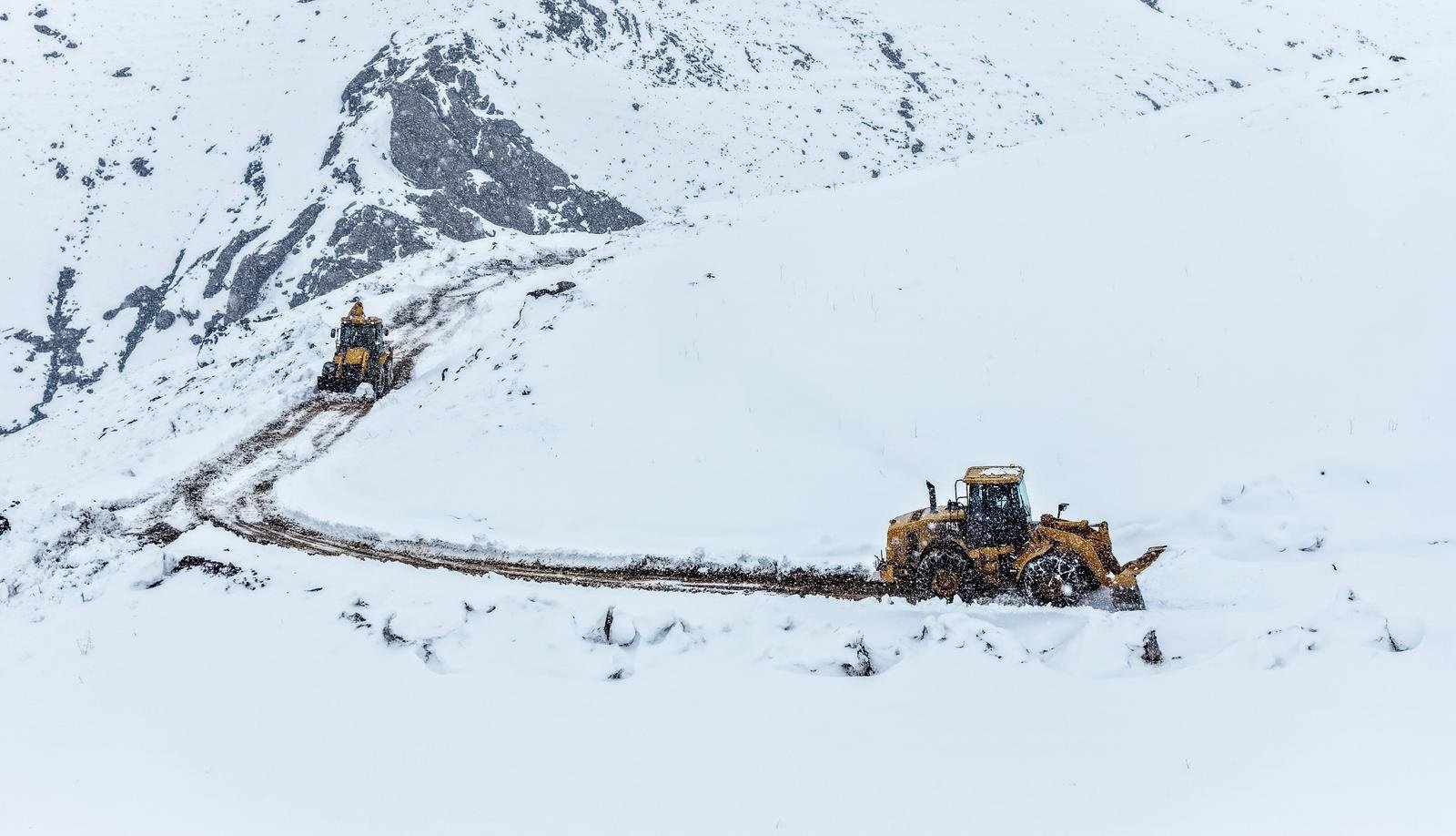 Van kar mücadelesi ekipleri çalışıyor