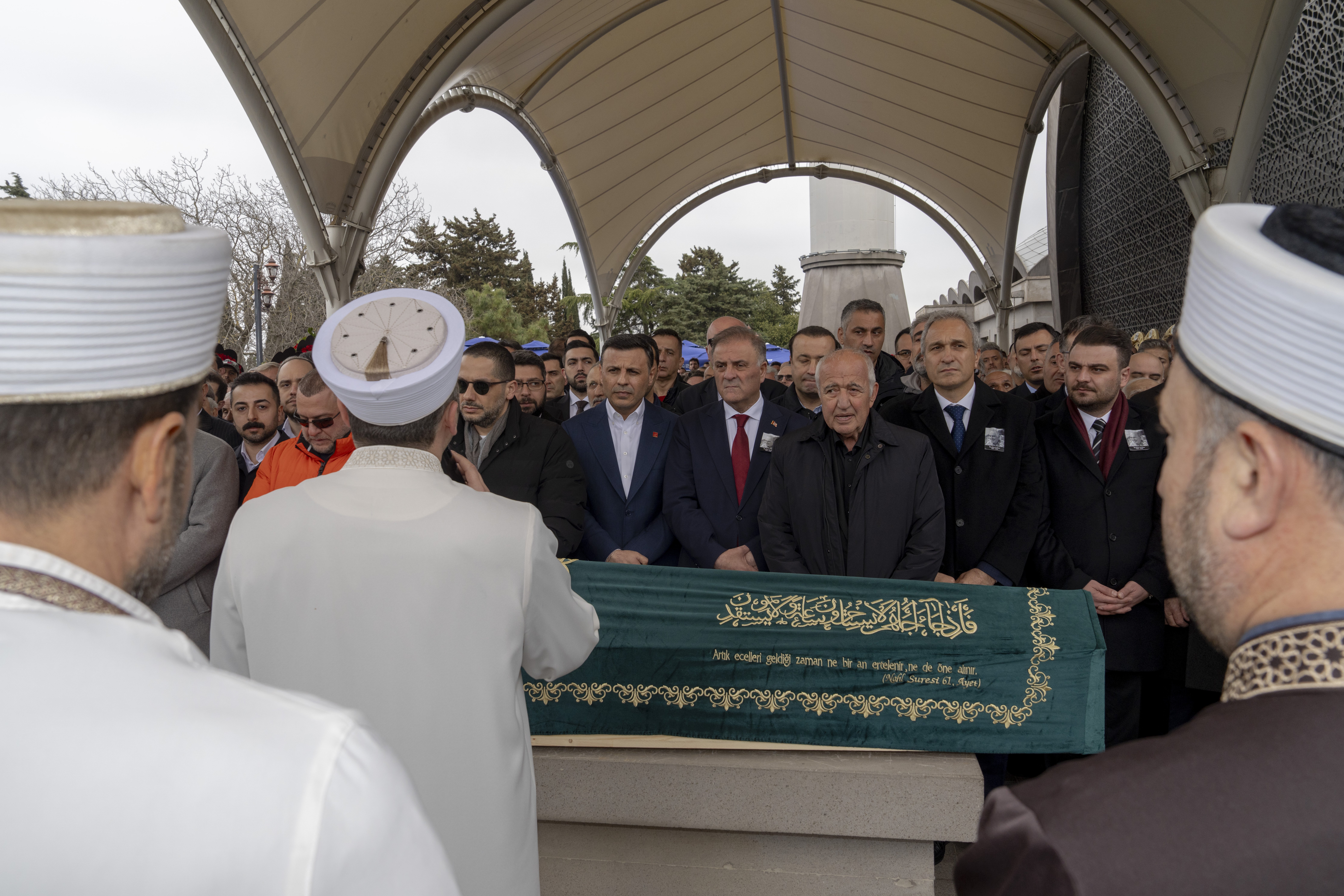 Üsküdar Belediye Başkanı Sinem Dedetaş cenaze töreni