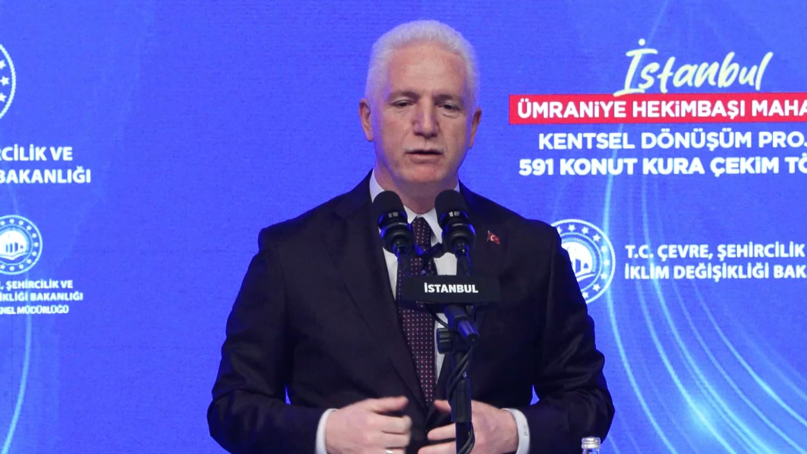 Bakan Kurum ve protokol üyeleri kentsel dönüşüm töreninde