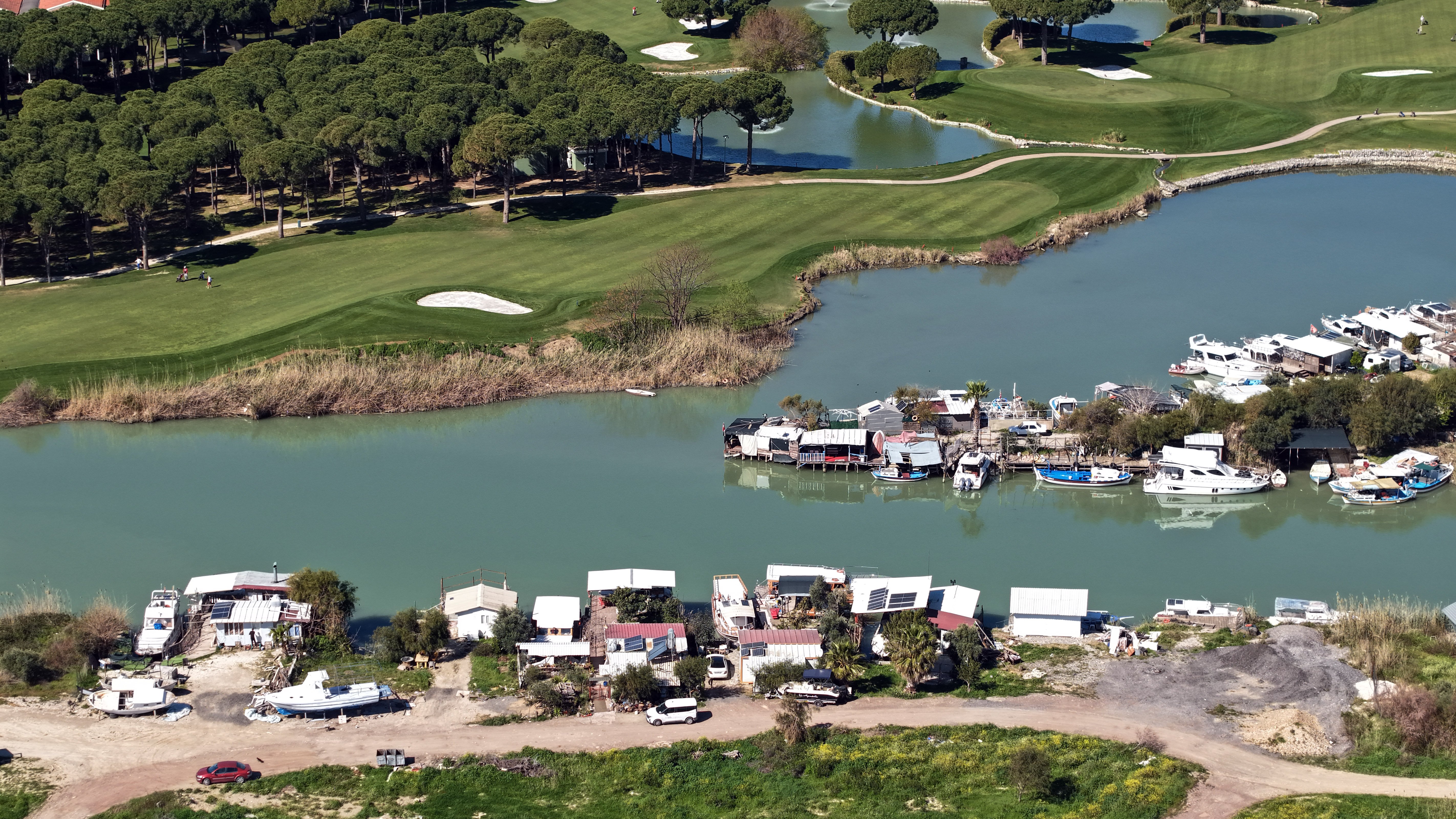 Kaçak konteynerler Acısu