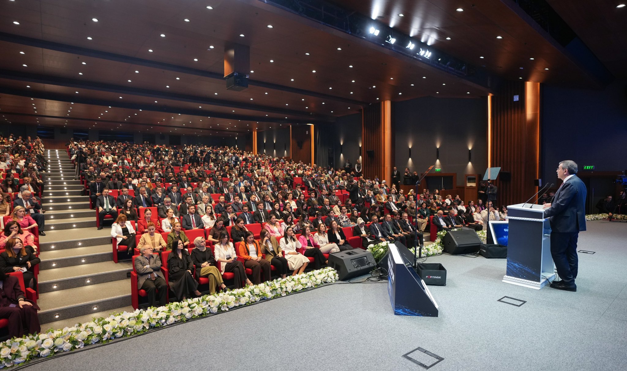 Milli Eğitim Bakanı Yusuf Tekin panelde konuşuyor